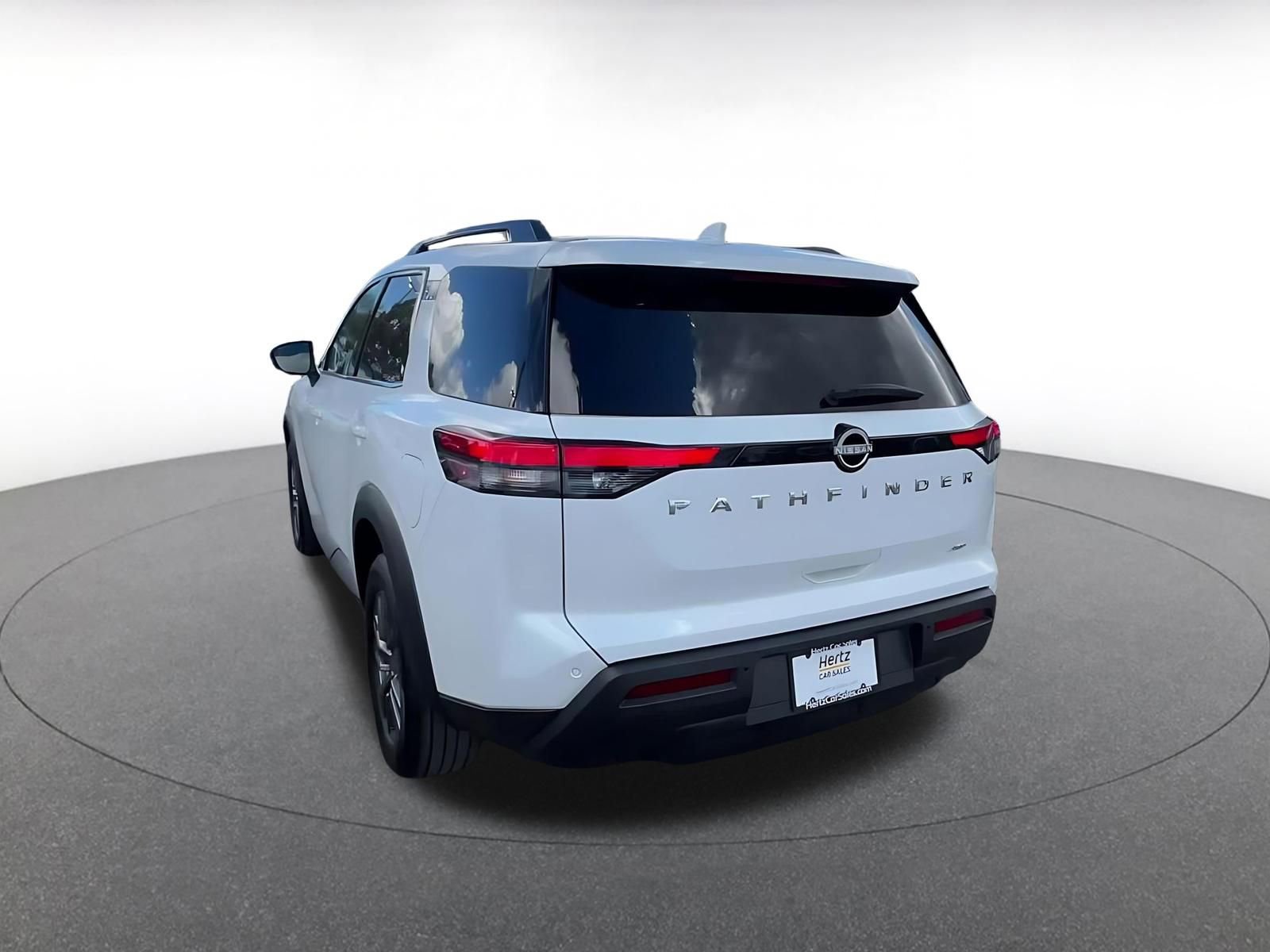 Thumbnail: 2025 Nissan Pathfinder - 11