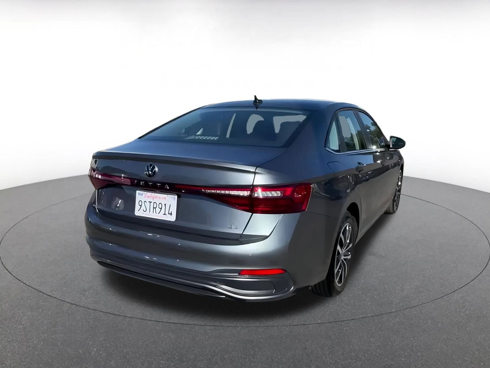 Thumbnail: 2025 Volkswagen Jetta - 15