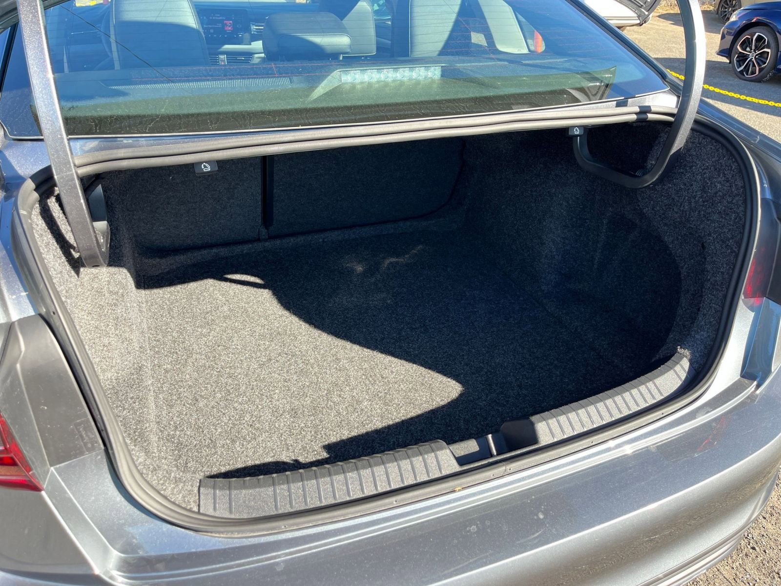 Thumbnail: 2025 Volkswagen Jetta - 30