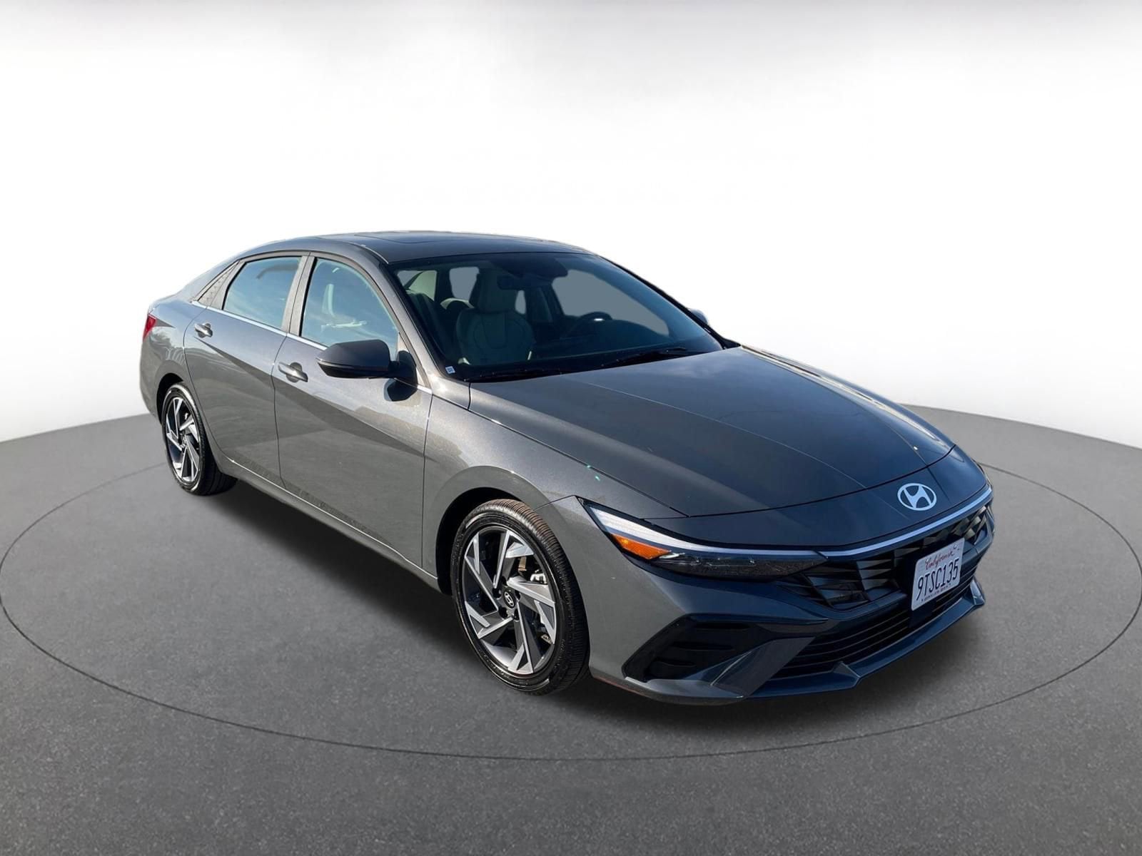 Thumbnail: 2025 Hyundai Elantra - 1