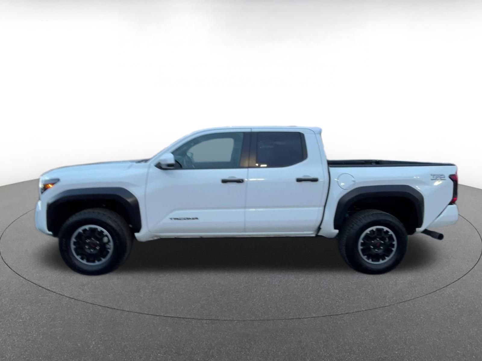 Thumbnail: 2025 Toyota Tacoma - 9