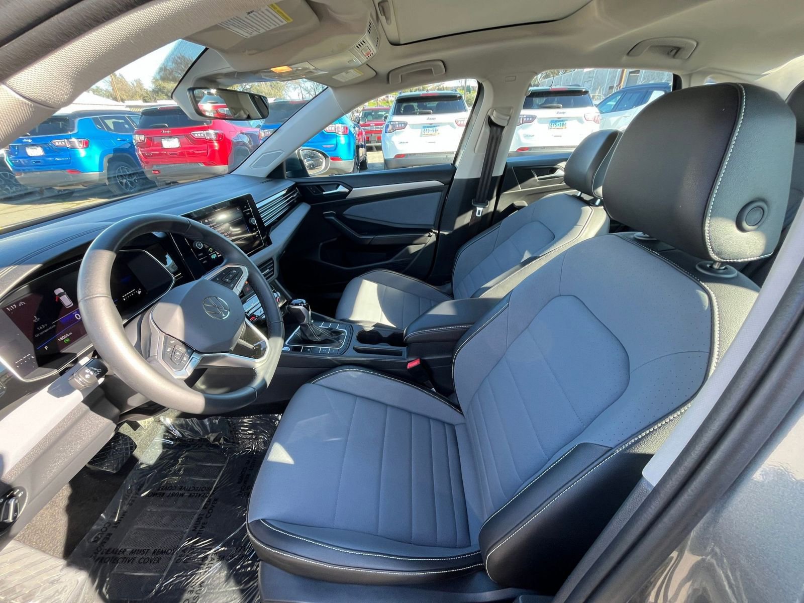 Thumbnail: 2025 Volkswagen Jetta - 25