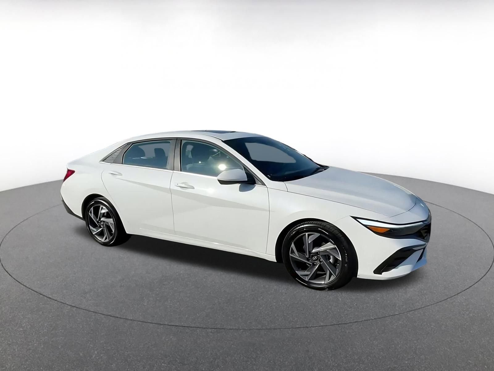 Thumbnail: 2025 Hyundai Elantra - 2