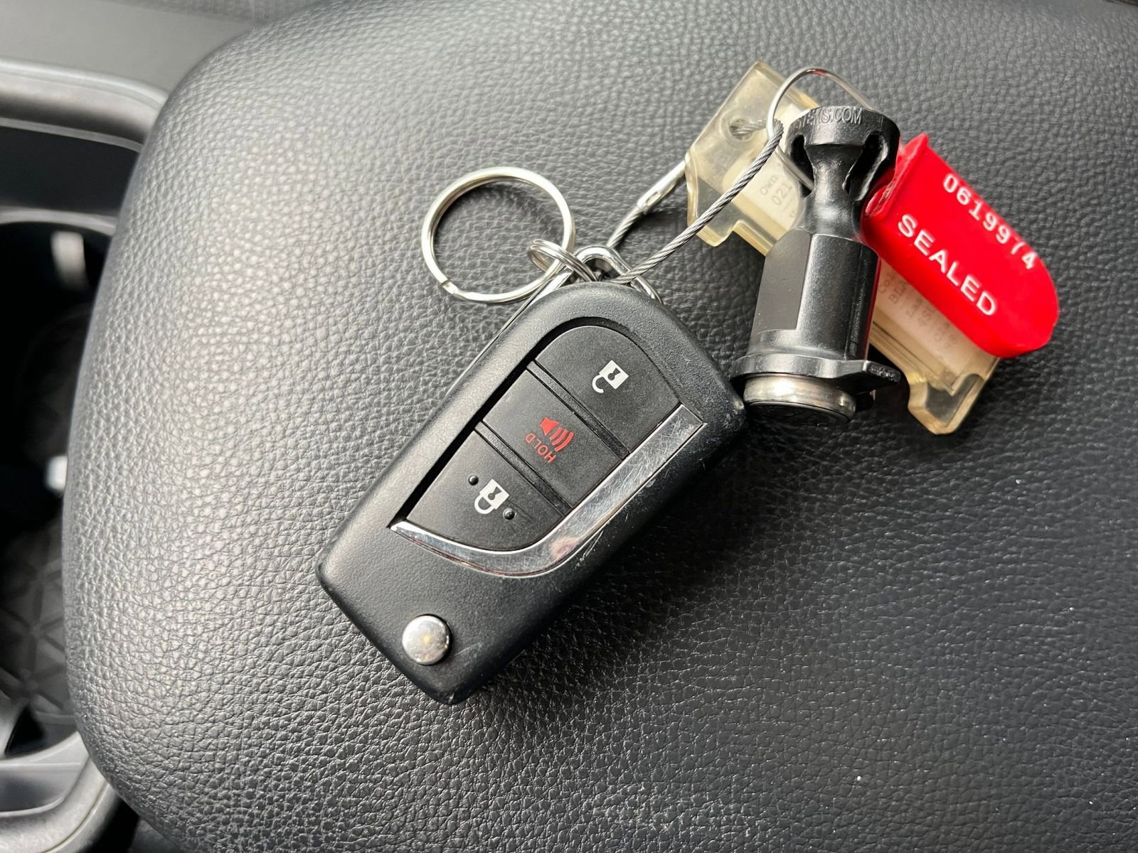 Thumbnail: 2025 Toyota RAV4 - 22