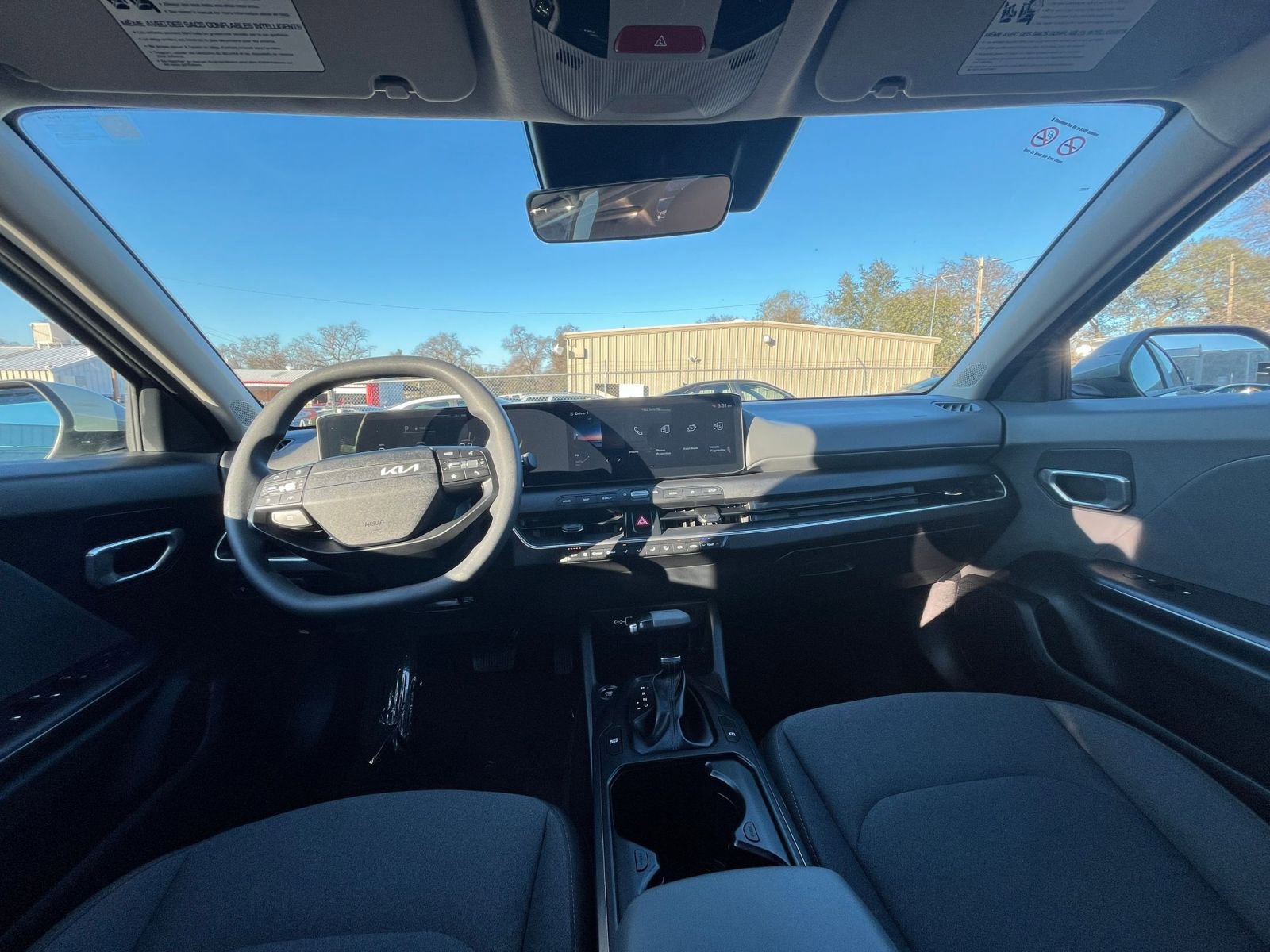 Thumbnail: 2025 Kia K4 - 32