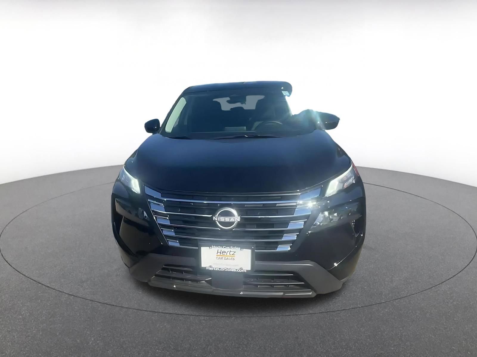 Thumbnail: 2025 Nissan Rogue - 4