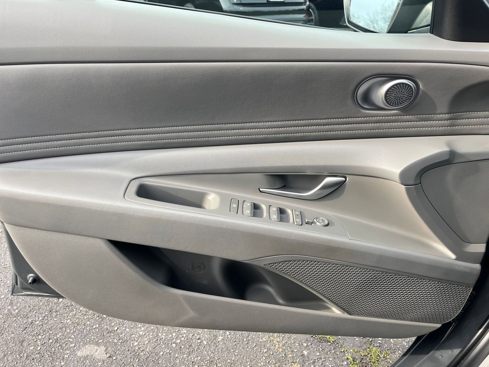 Thumbnail: 2025 Hyundai Elantra - 20