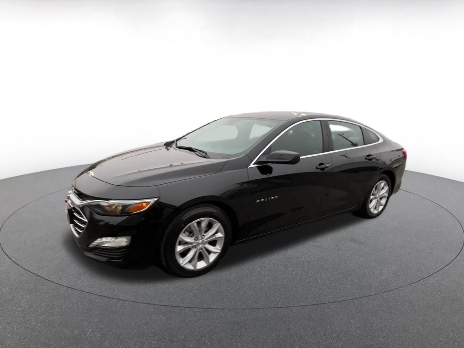 Thumbnail: 2024 Chevrolet Malibu - 8