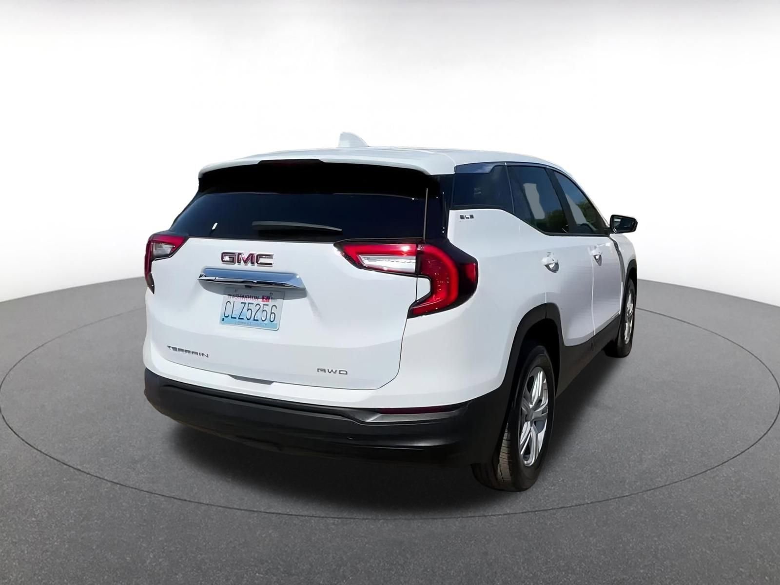 Thumbnail: 2024 GMC Terrain - 13