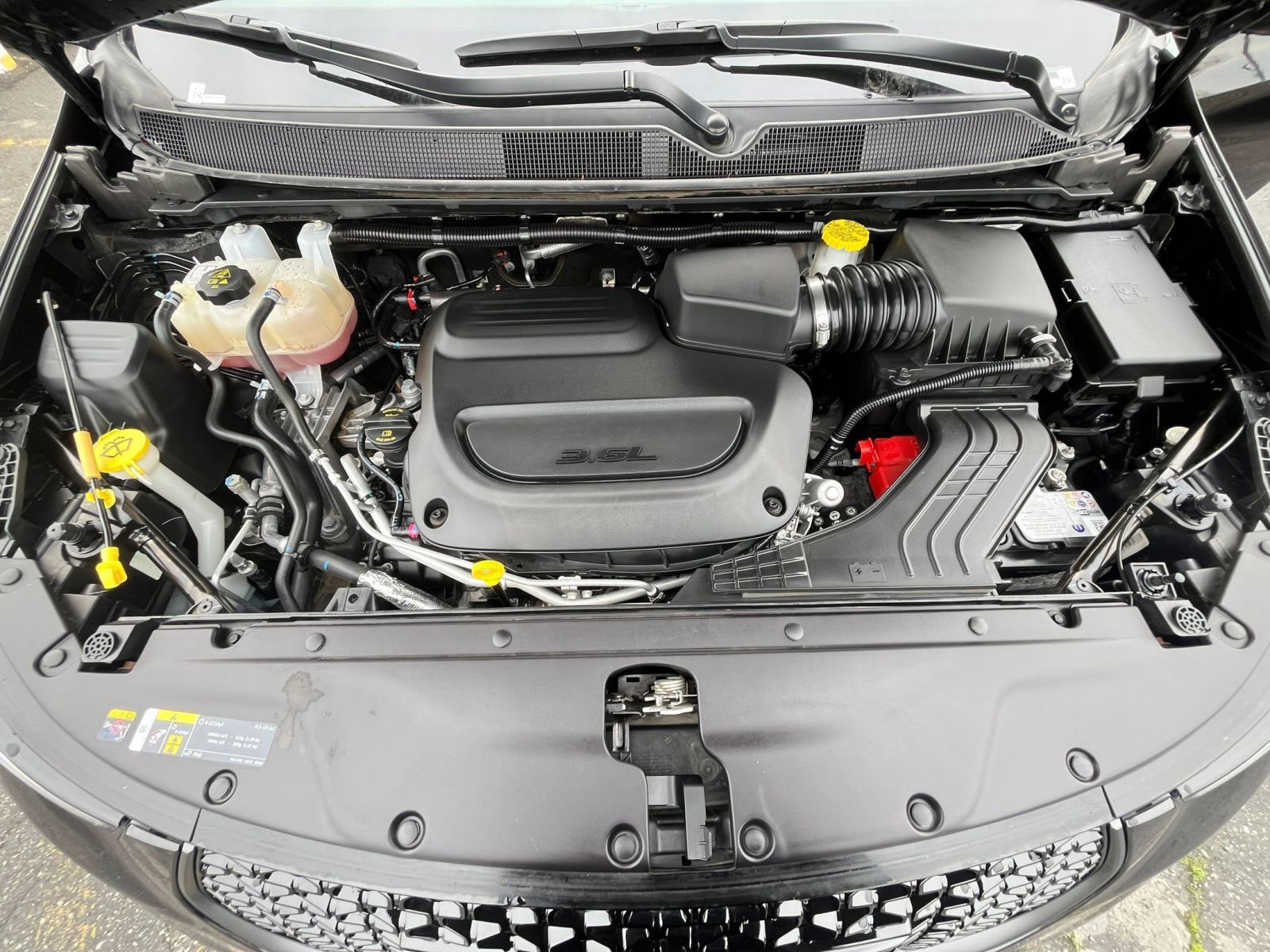 Thumbnail: 2025 Chrysler Pacifica - 34