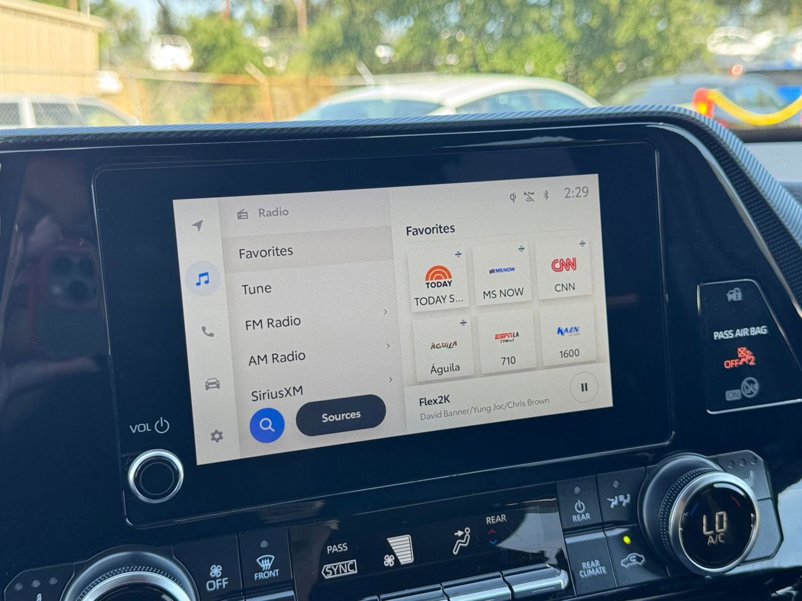 Thumbnail: 2025 Toyota Highlander - 21