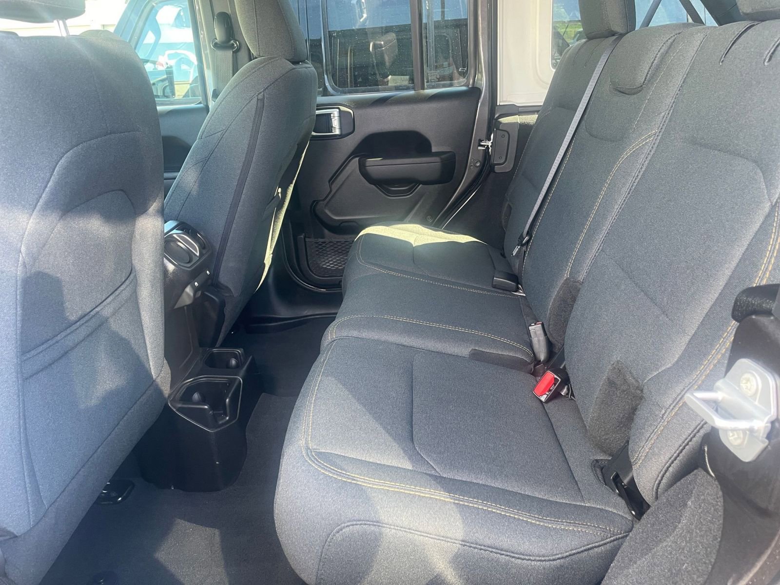 Thumbnail: 2025 Jeep Wrangler - 24