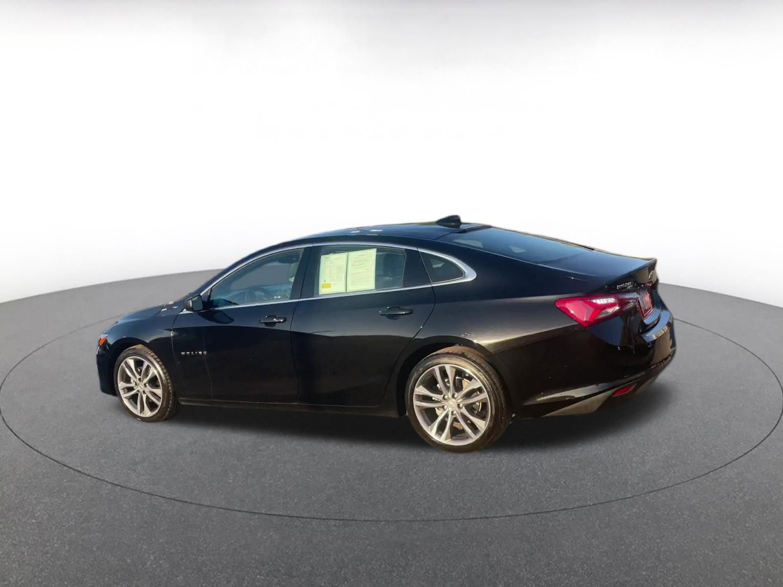 Thumbnail: 2024 Chevrolet Malibu - 10