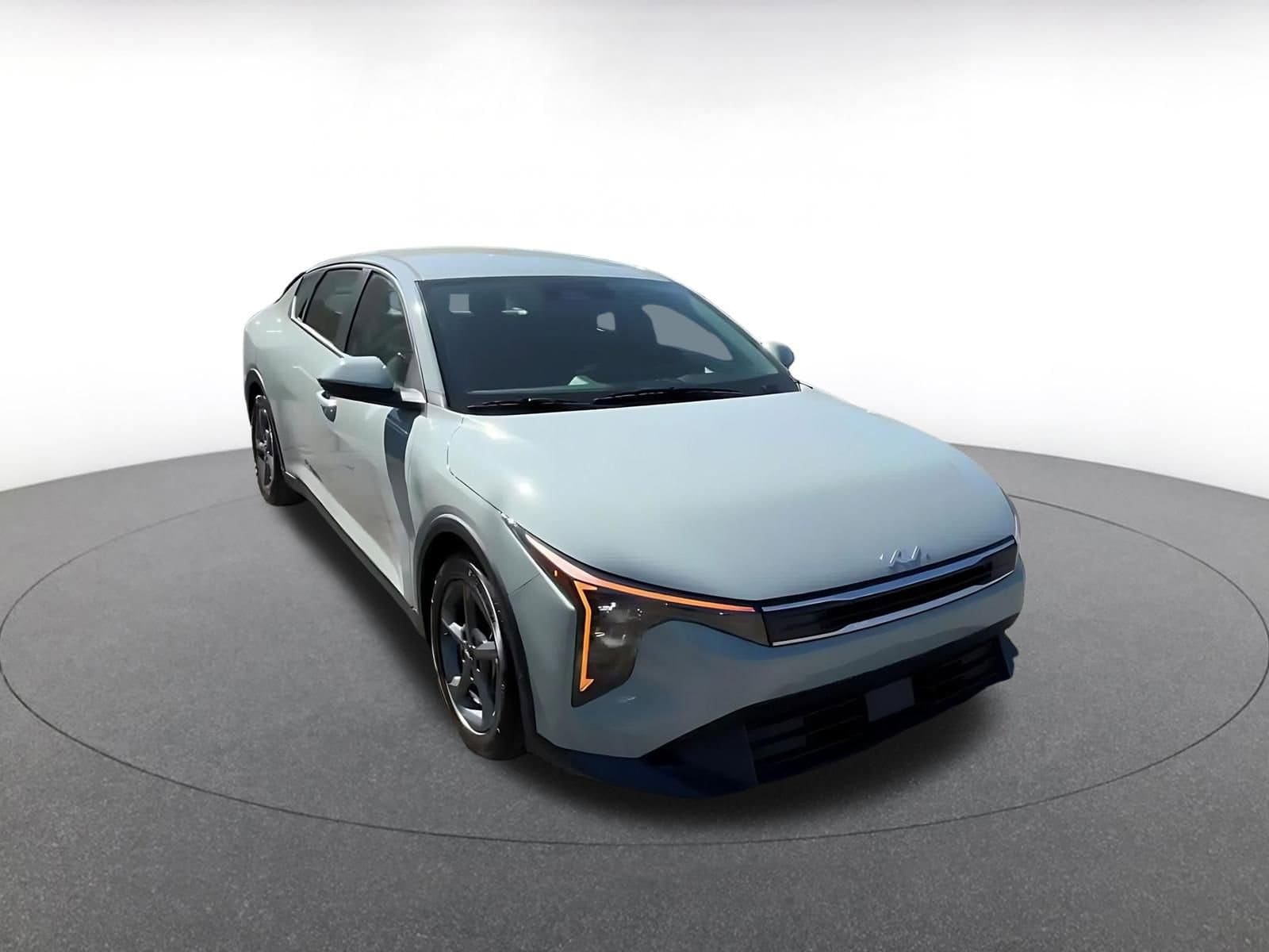 Thumbnail: 2025 Kia K4 - 3