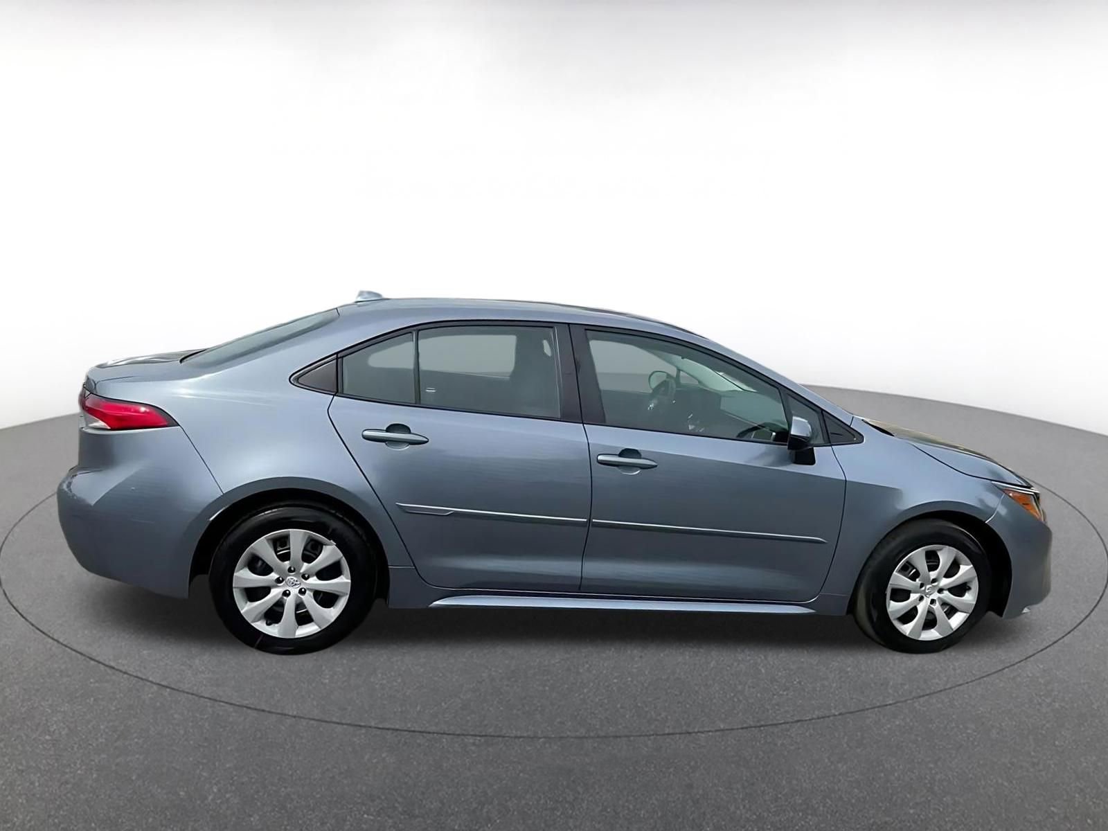 Thumbnail: 2023 Toyota Corolla - 16