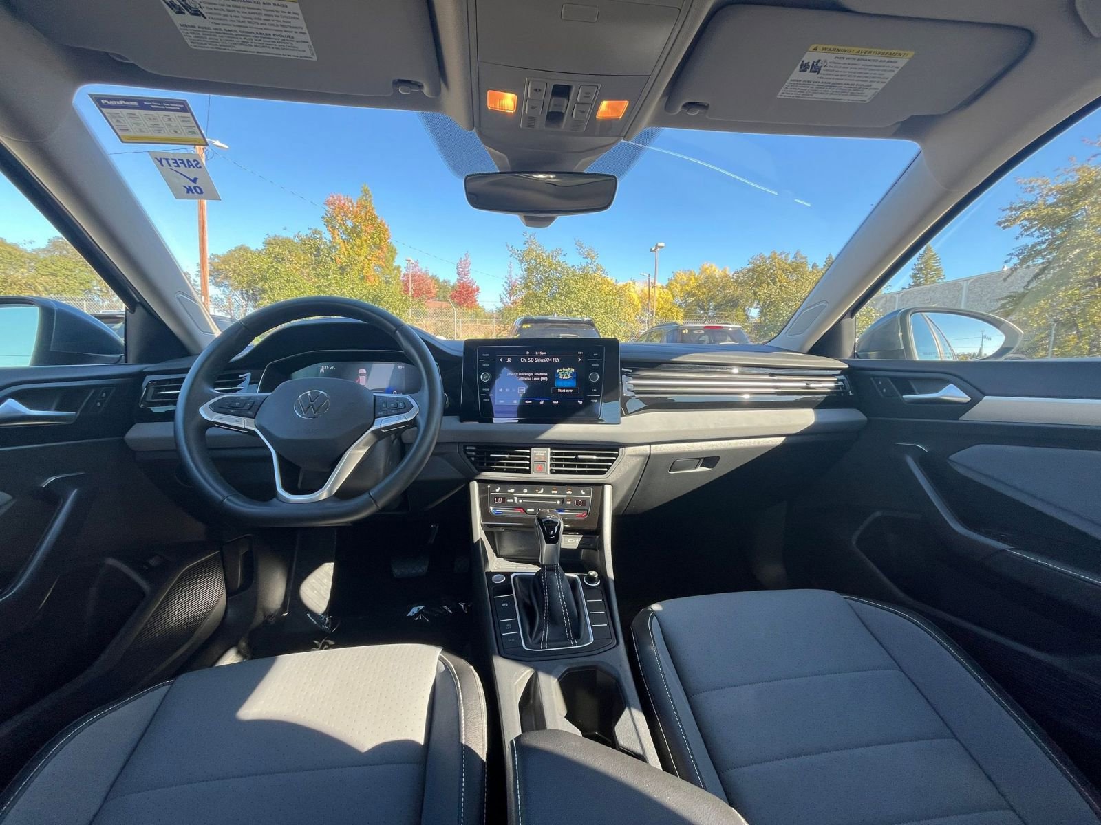 Thumbnail: 2025 Volkswagen Jetta - 32