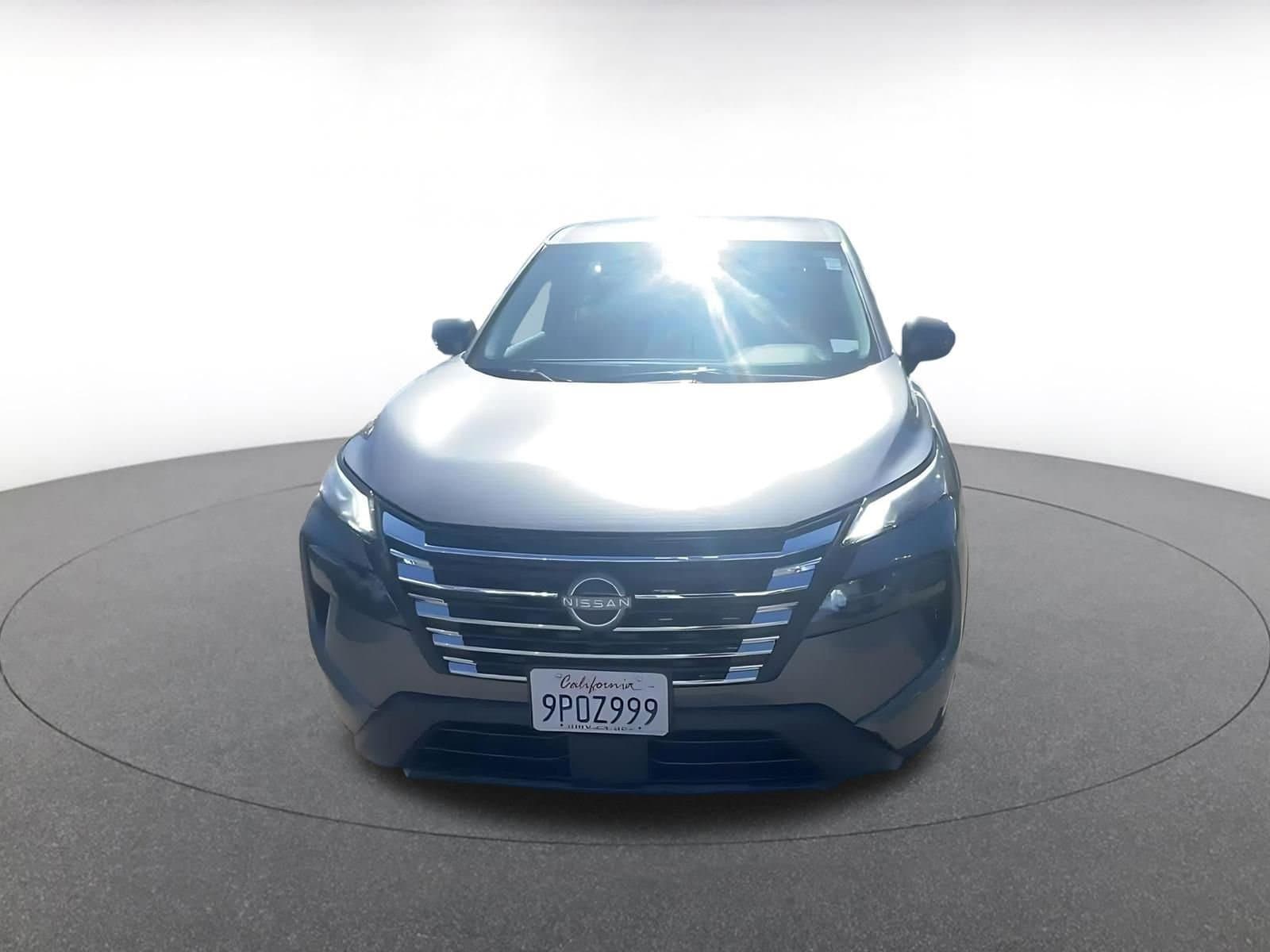 Thumbnail: 2025 Nissan Rogue - 4