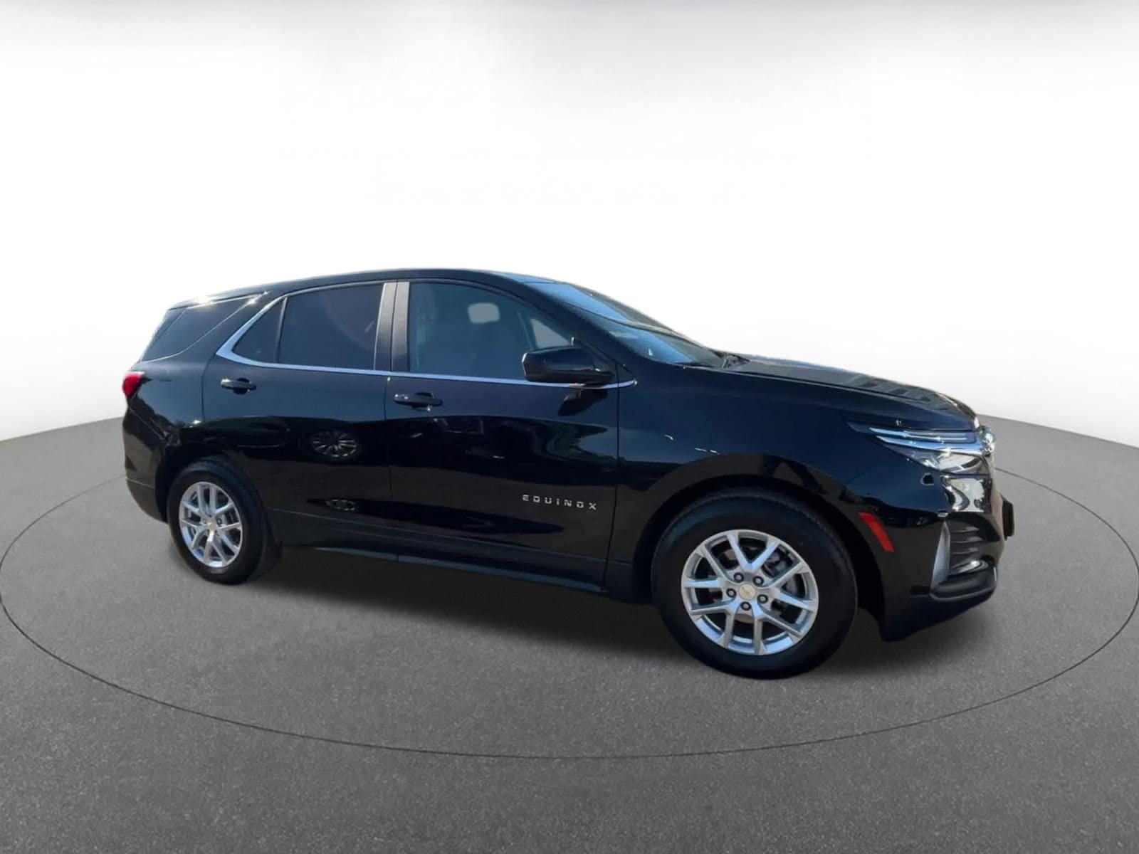 Thumbnail: 2024 Chevrolet Equinox - 2
