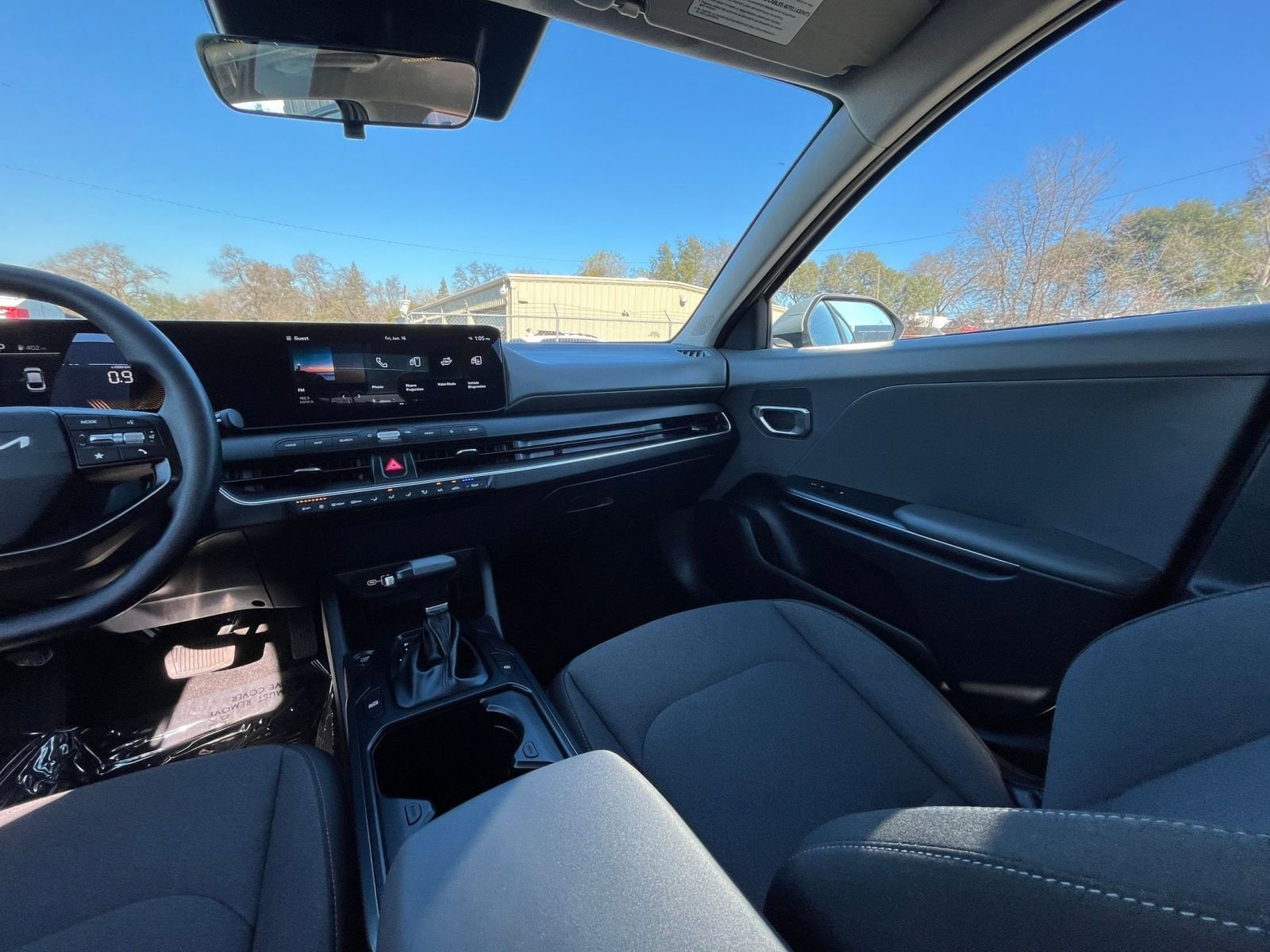 Thumbnail: 2025 Kia K4 - 34