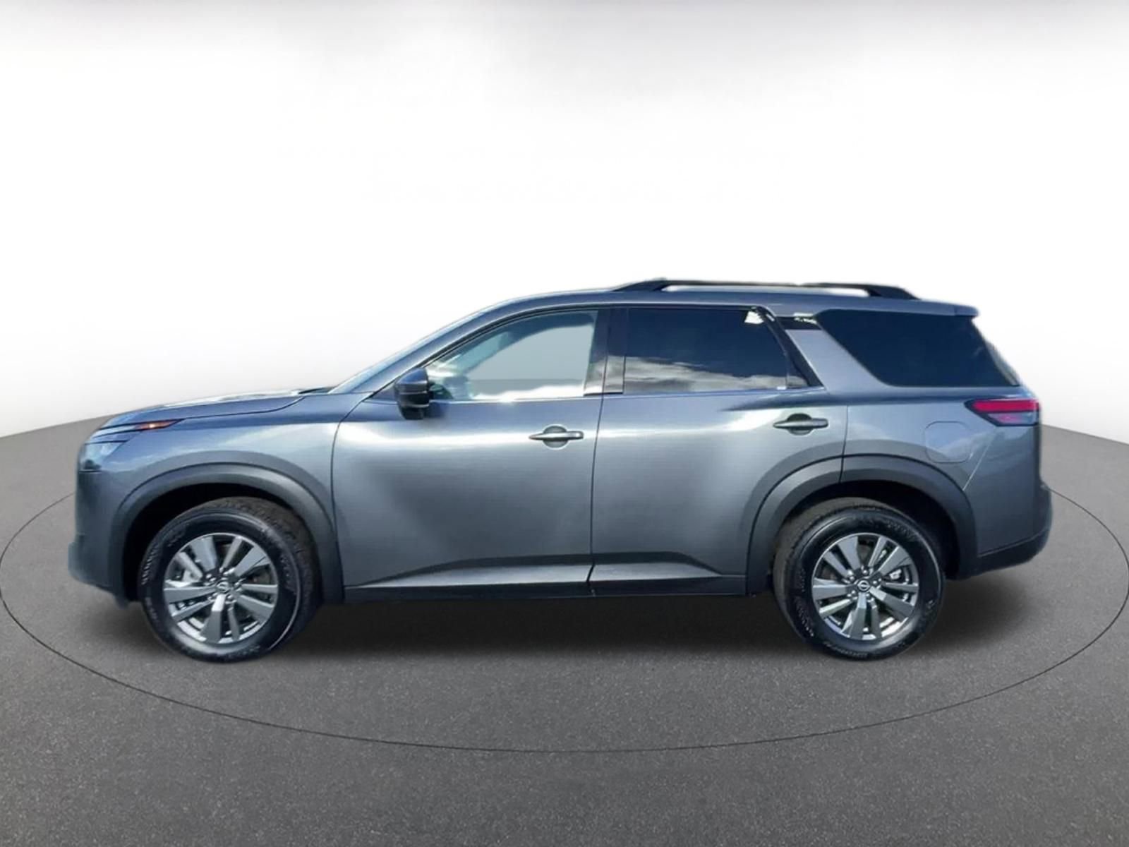 Thumbnail: 2025 Nissan Pathfinder - 9