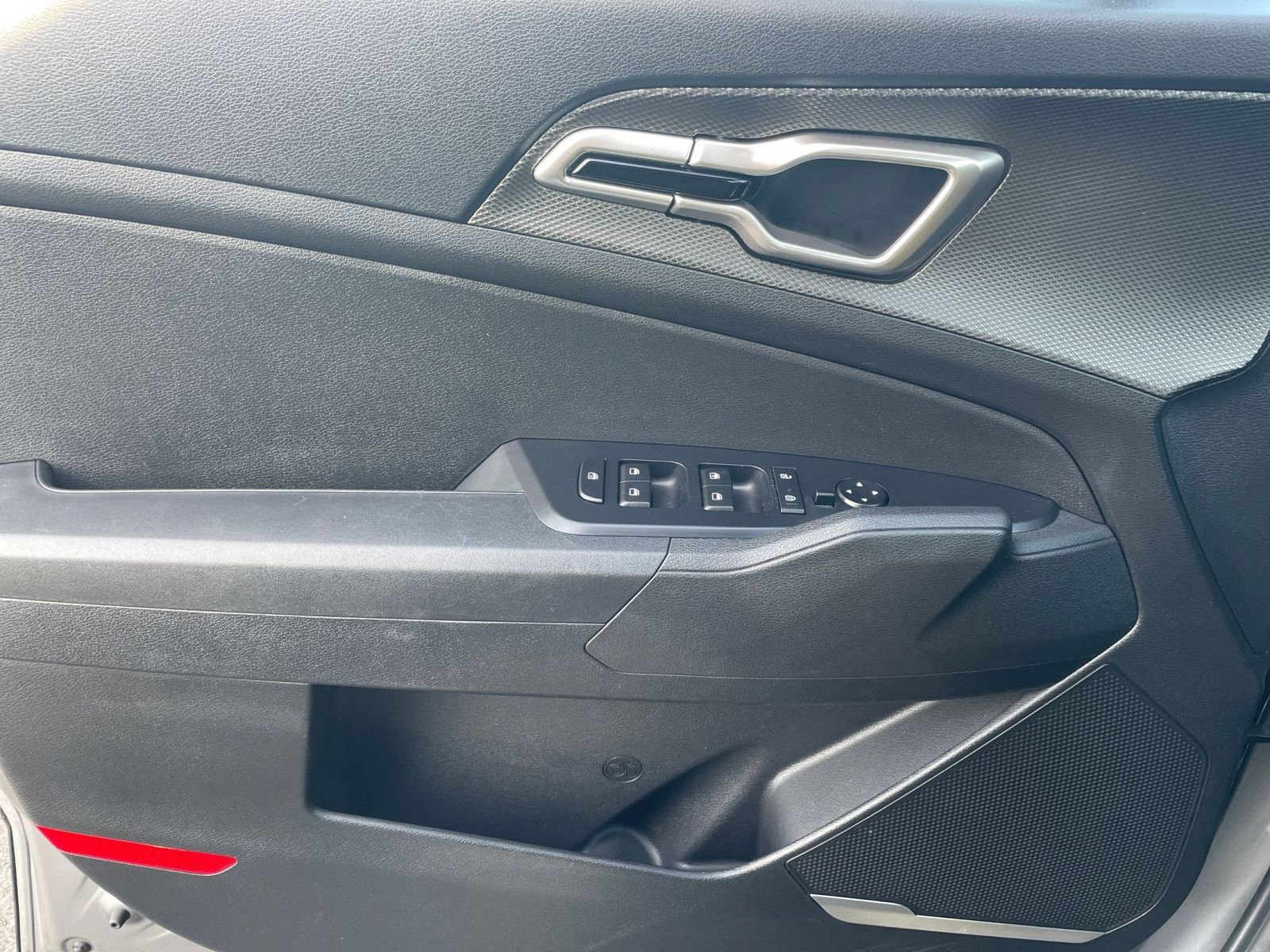 Thumbnail: 2025 Kia Sportage - 18