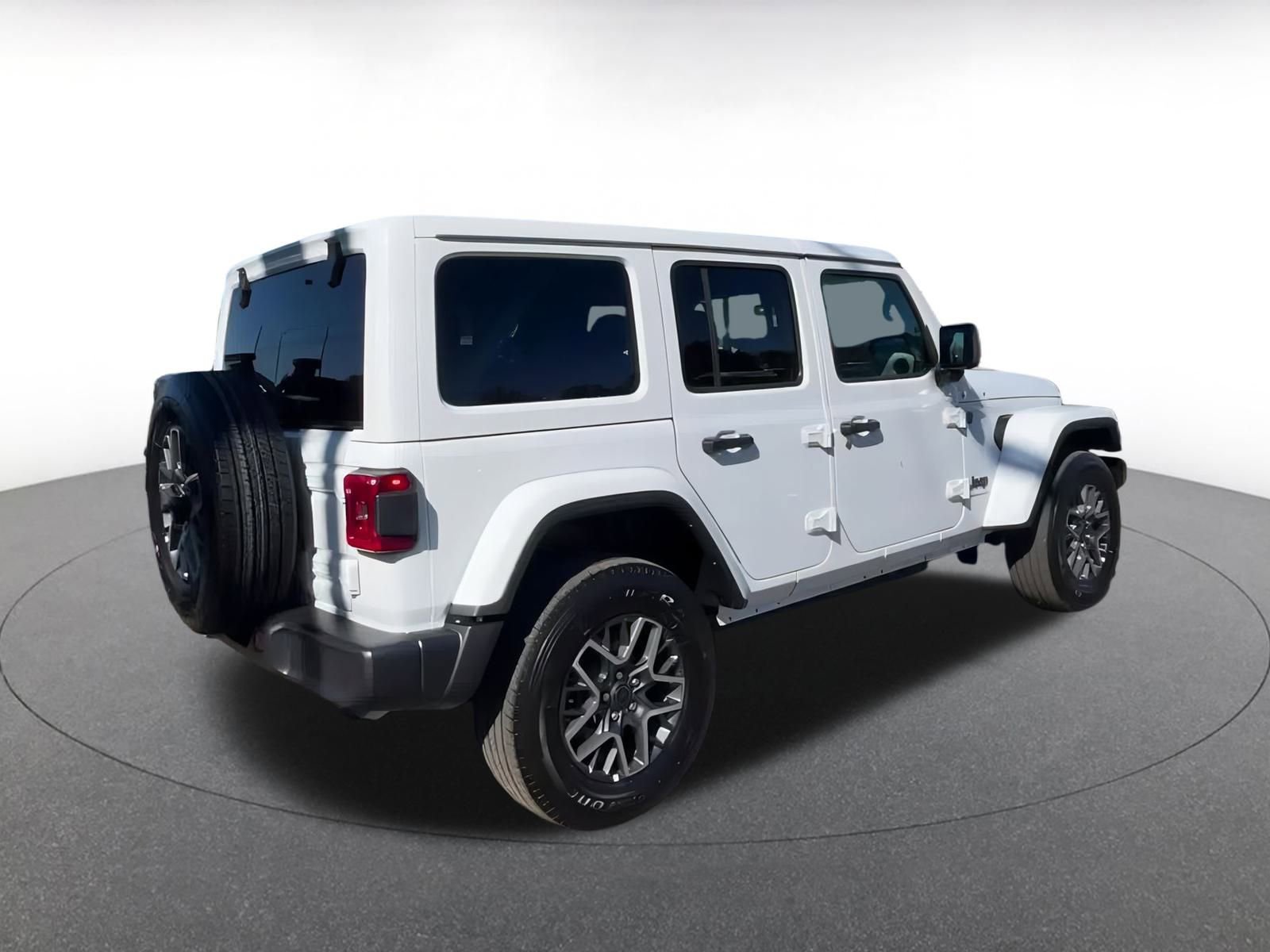 Thumbnail: 2025 Jeep Wrangler - 14