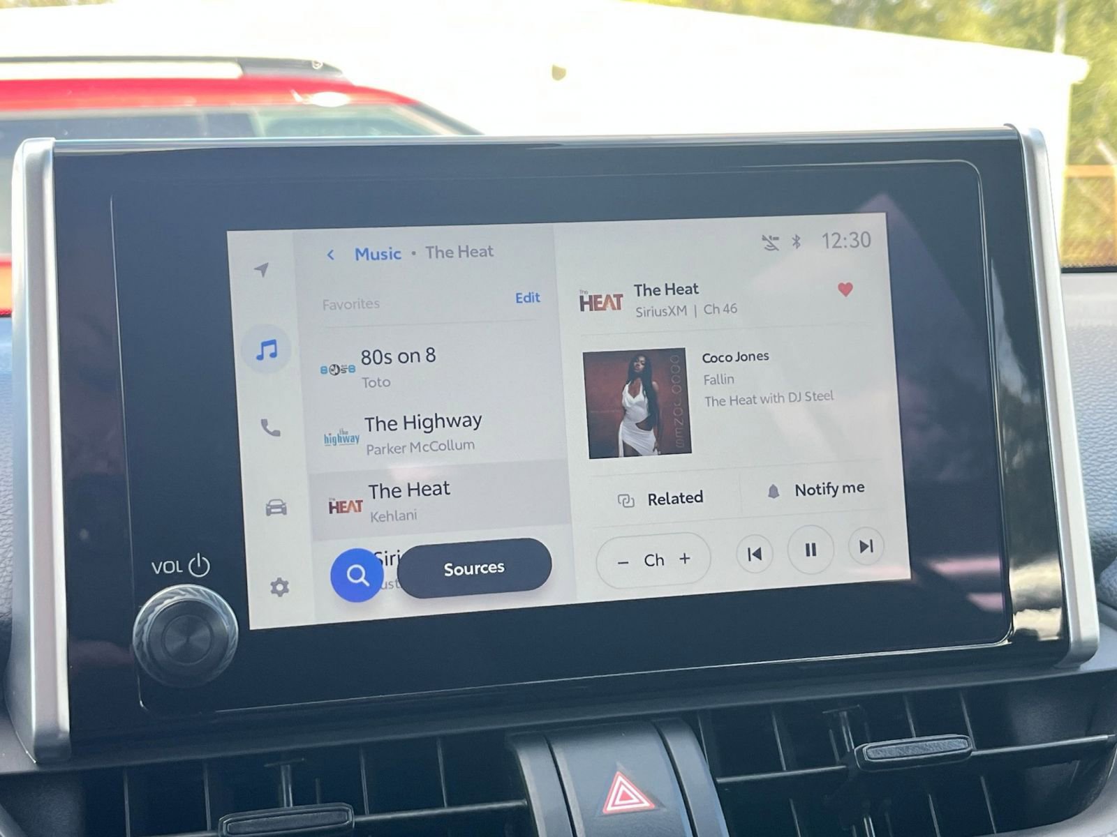 Thumbnail: 2025 Toyota RAV4 - 21