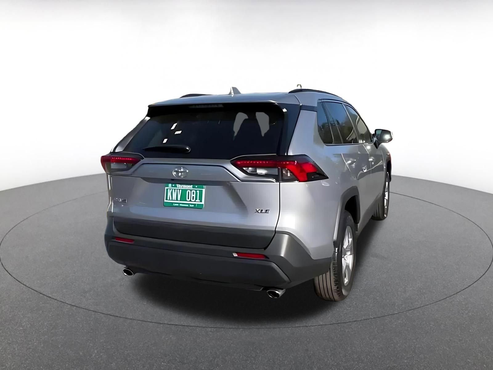 Thumbnail: 2025 Toyota RAV4 - 12