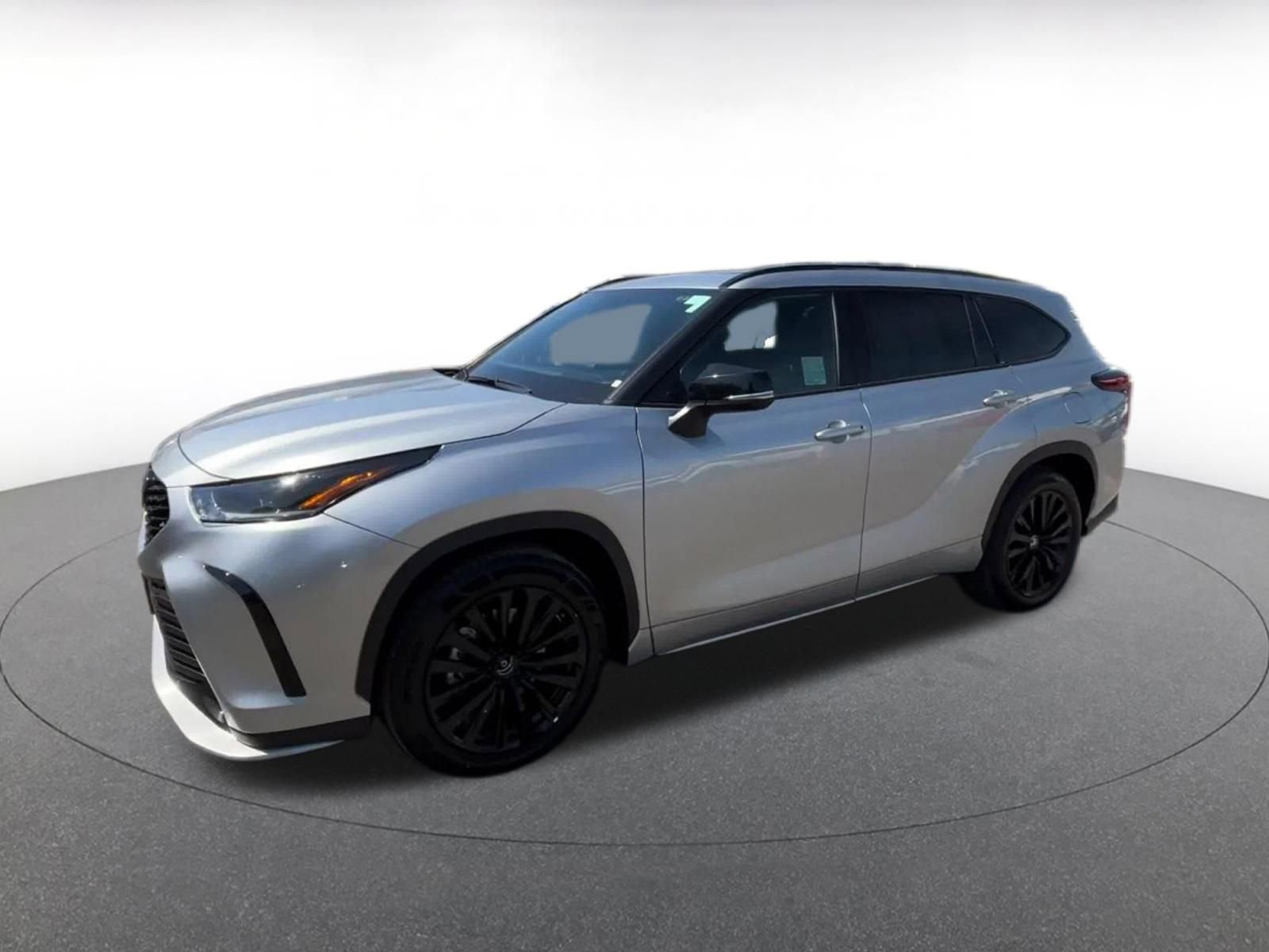 Thumbnail: 2025 Toyota Highlander - 8
