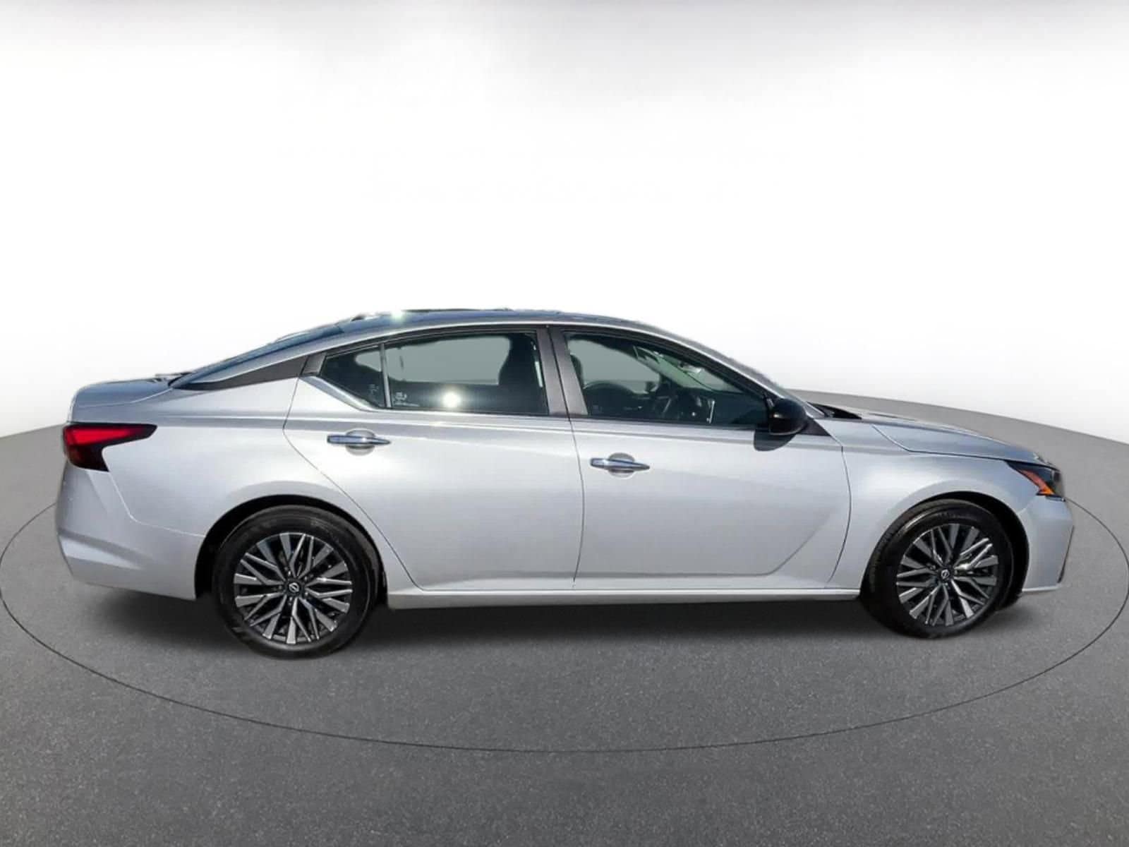 Thumbnail: 2024 Nissan Altima - 16