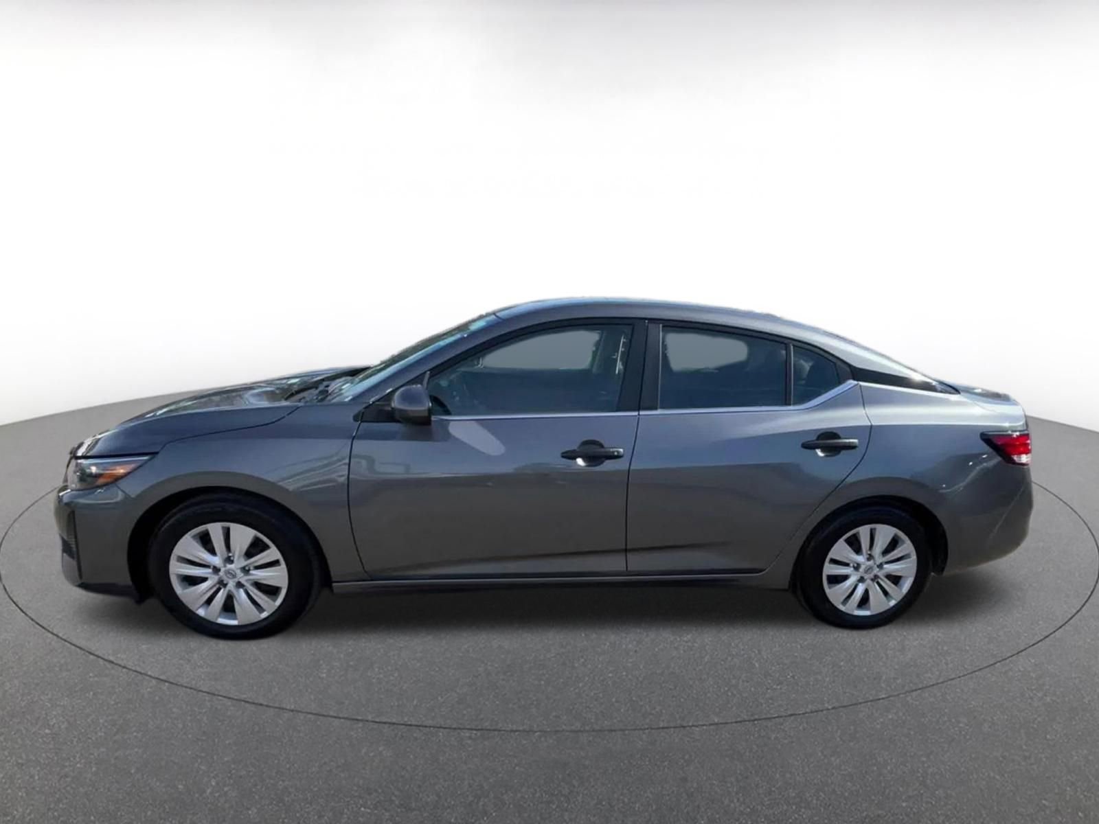 Thumbnail: 2025 Nissan Sentra - 9