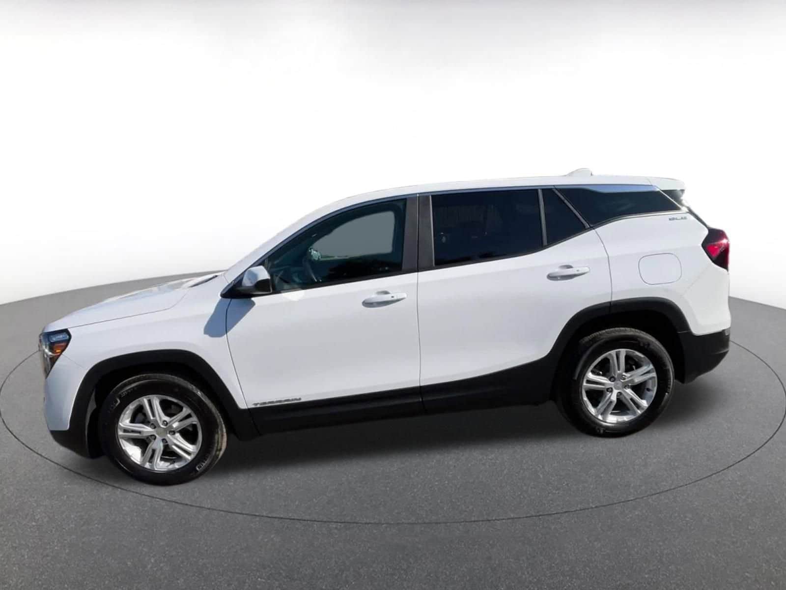 Thumbnail: 2024 GMC Terrain - 12