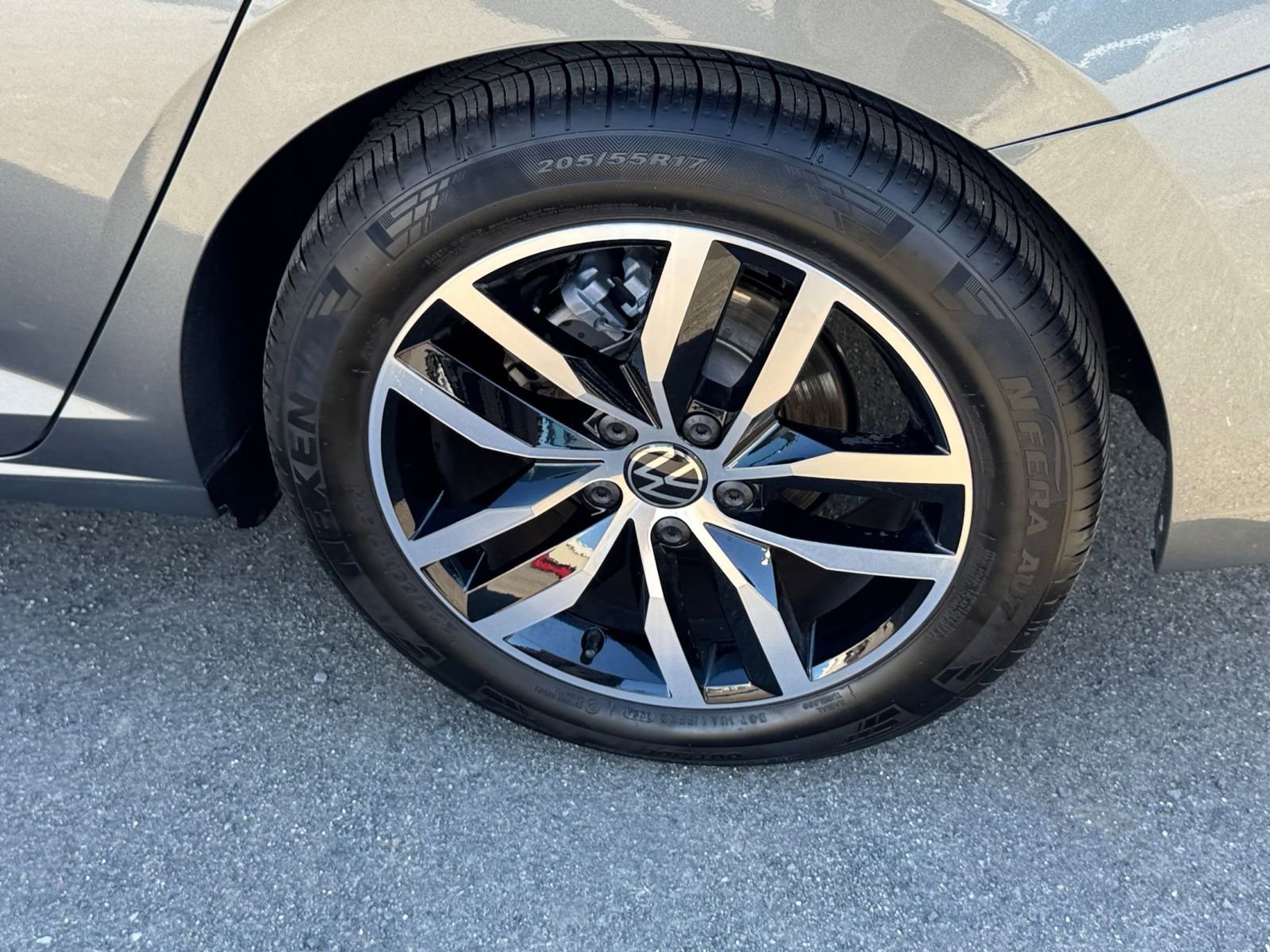 Thumbnail: 2025 Volkswagen Jetta - 29