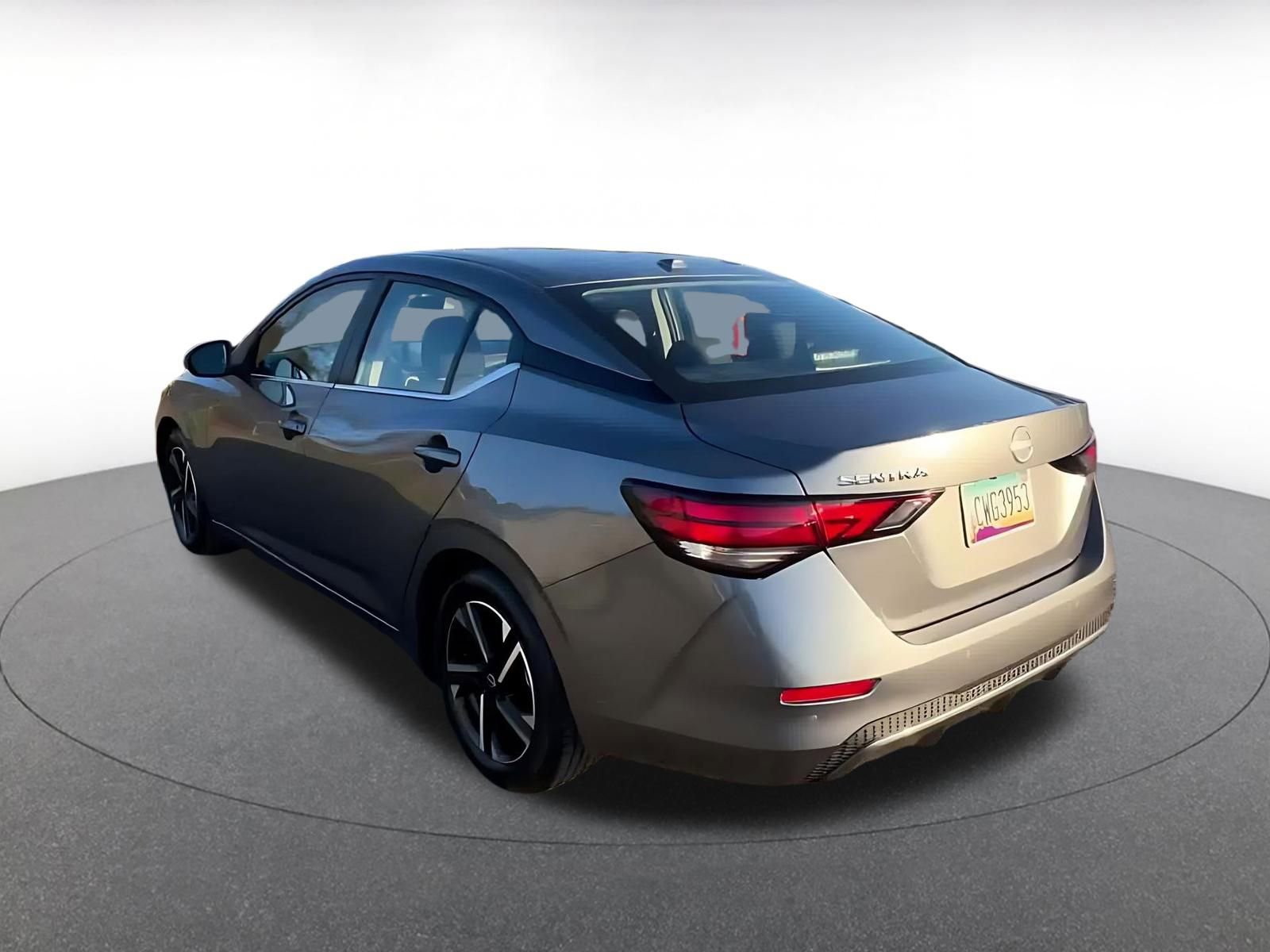 Thumbnail: 2025 Nissan Sentra - 10