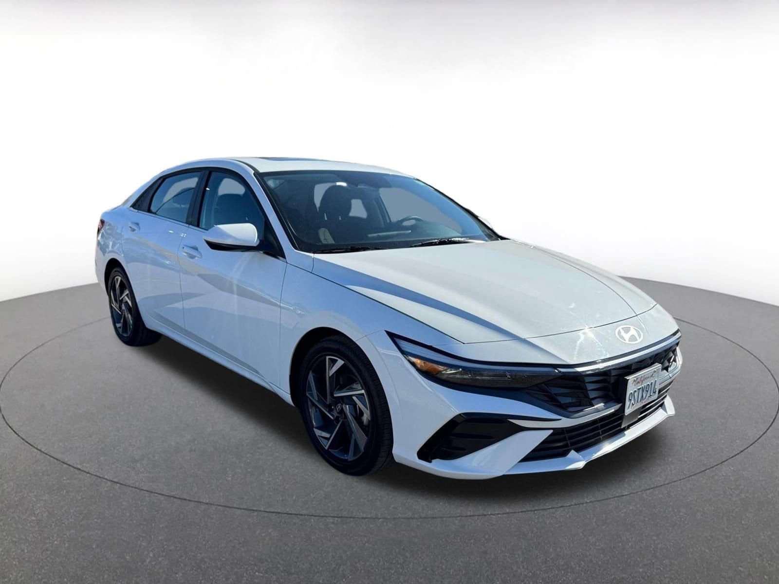 Thumbnail: 2025 Hyundai Elantra - 1