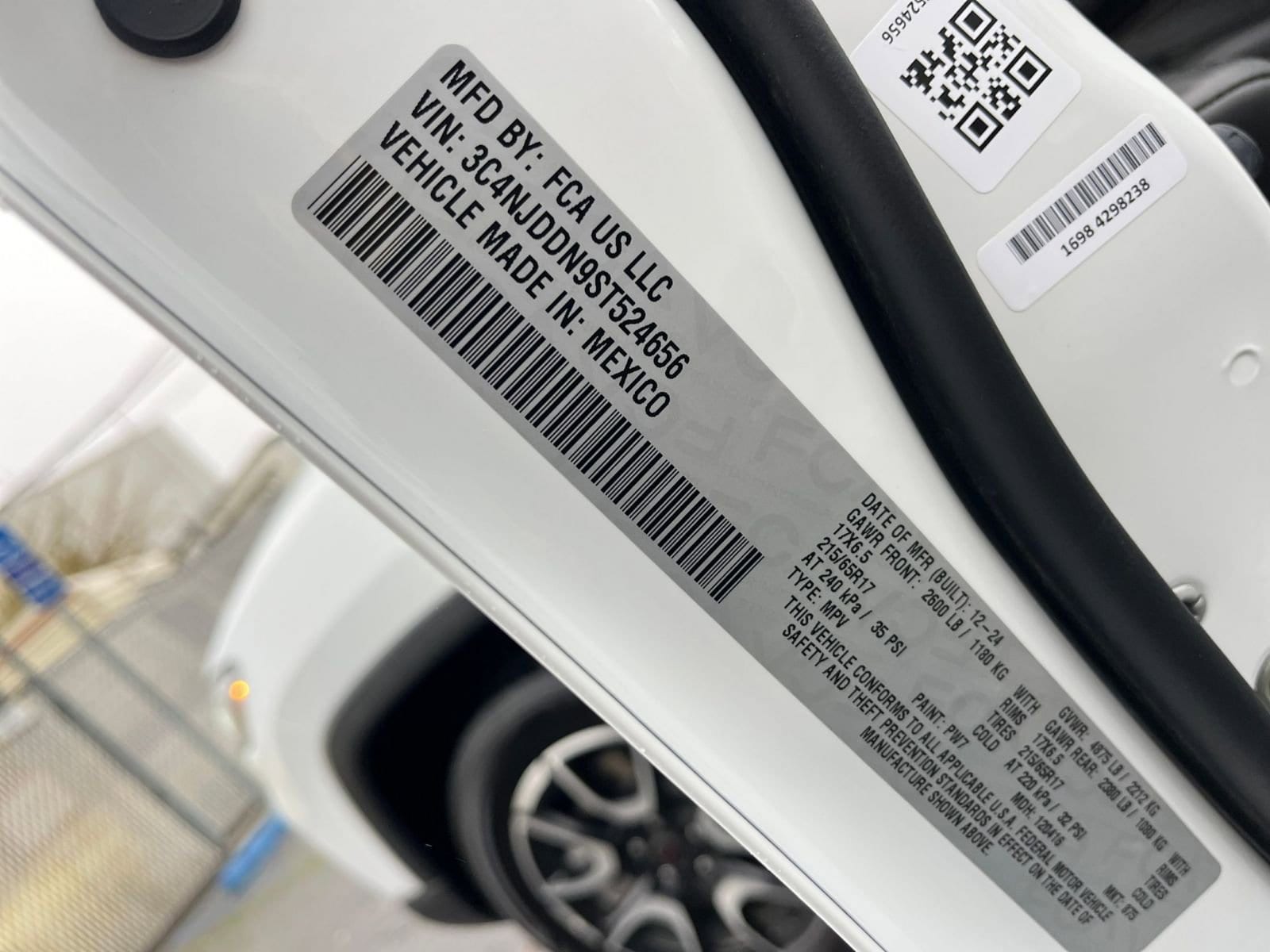 Thumbnail: 2025 Jeep Compass - 28