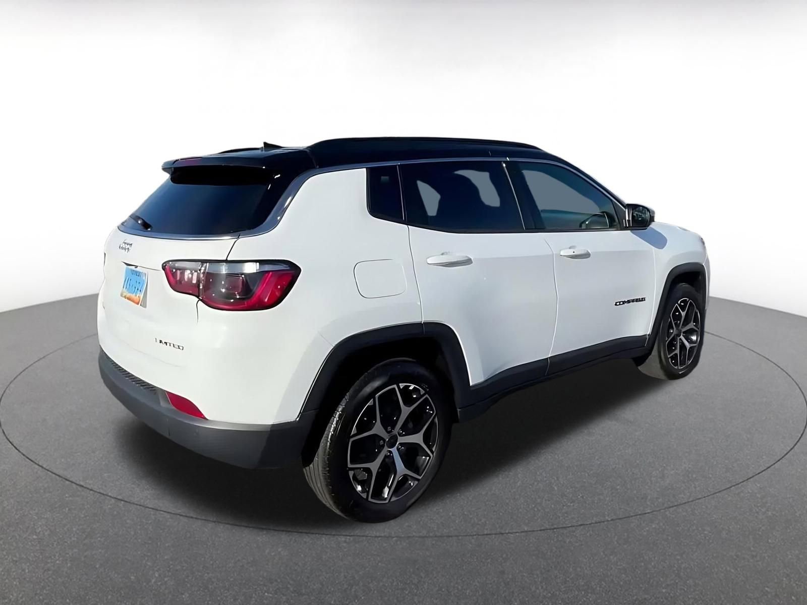 Thumbnail: 2025 Jeep Compass - 15