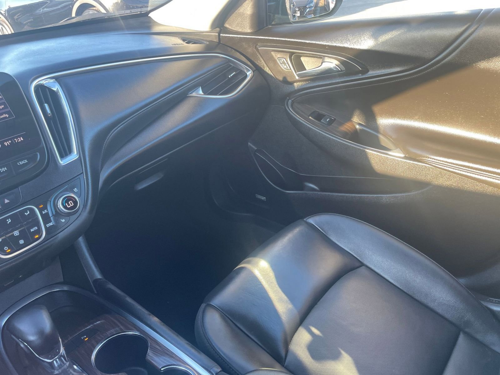 Thumbnail: 2024 Chevrolet Malibu - 35