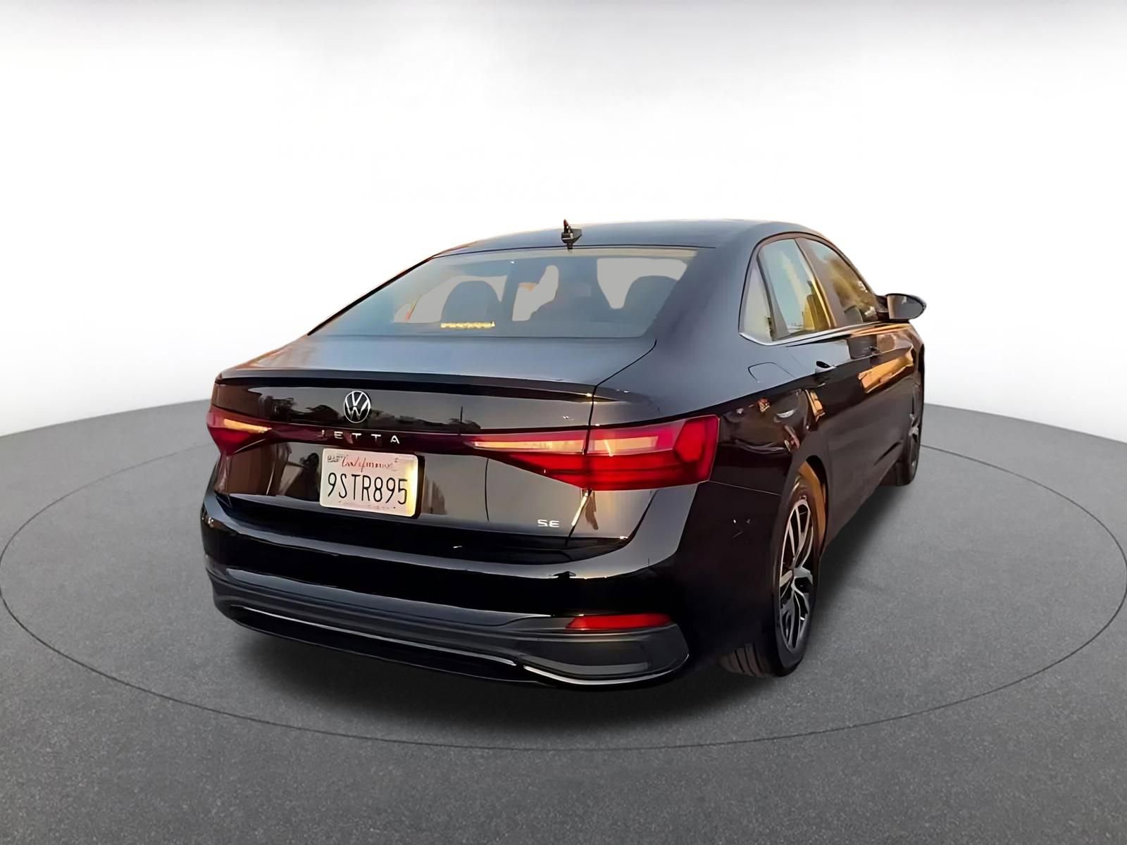 Thumbnail: 2025 Volkswagen Jetta - 15