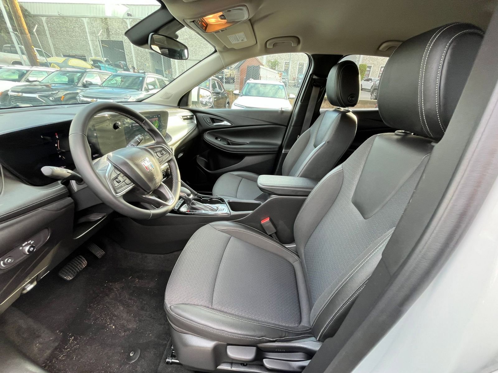 Thumbnail: 2025 Buick Encore GX - 24