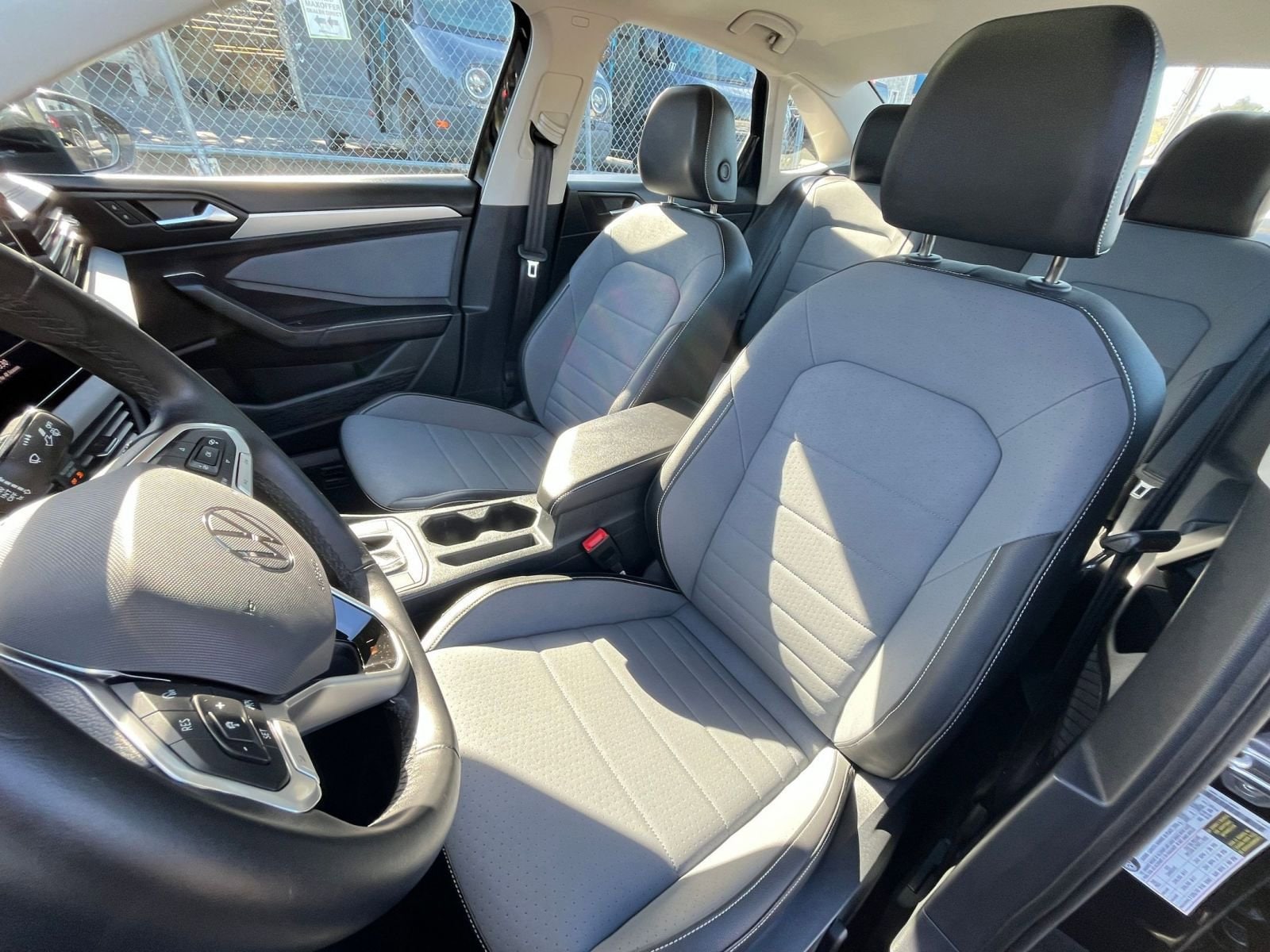 Thumbnail: 2025 Volkswagen Jetta - 35