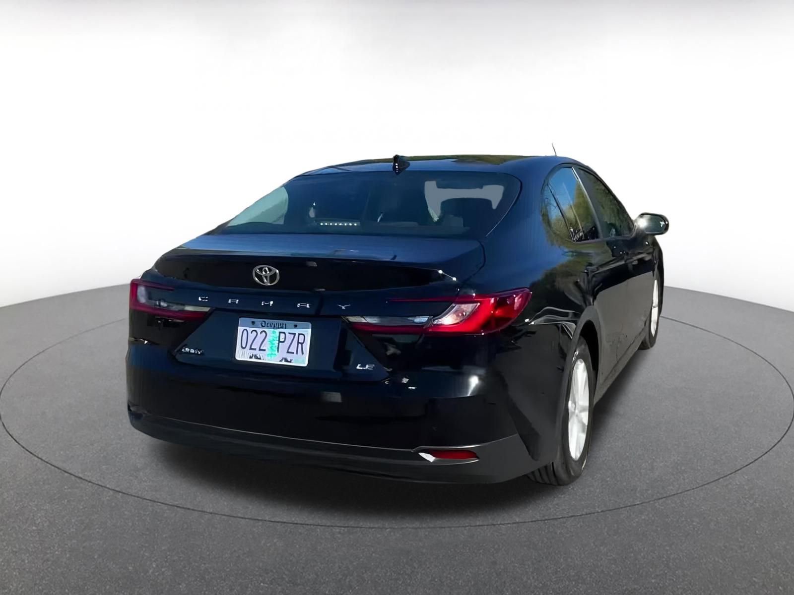 Thumbnail: 2025 Toyota Camry - 14