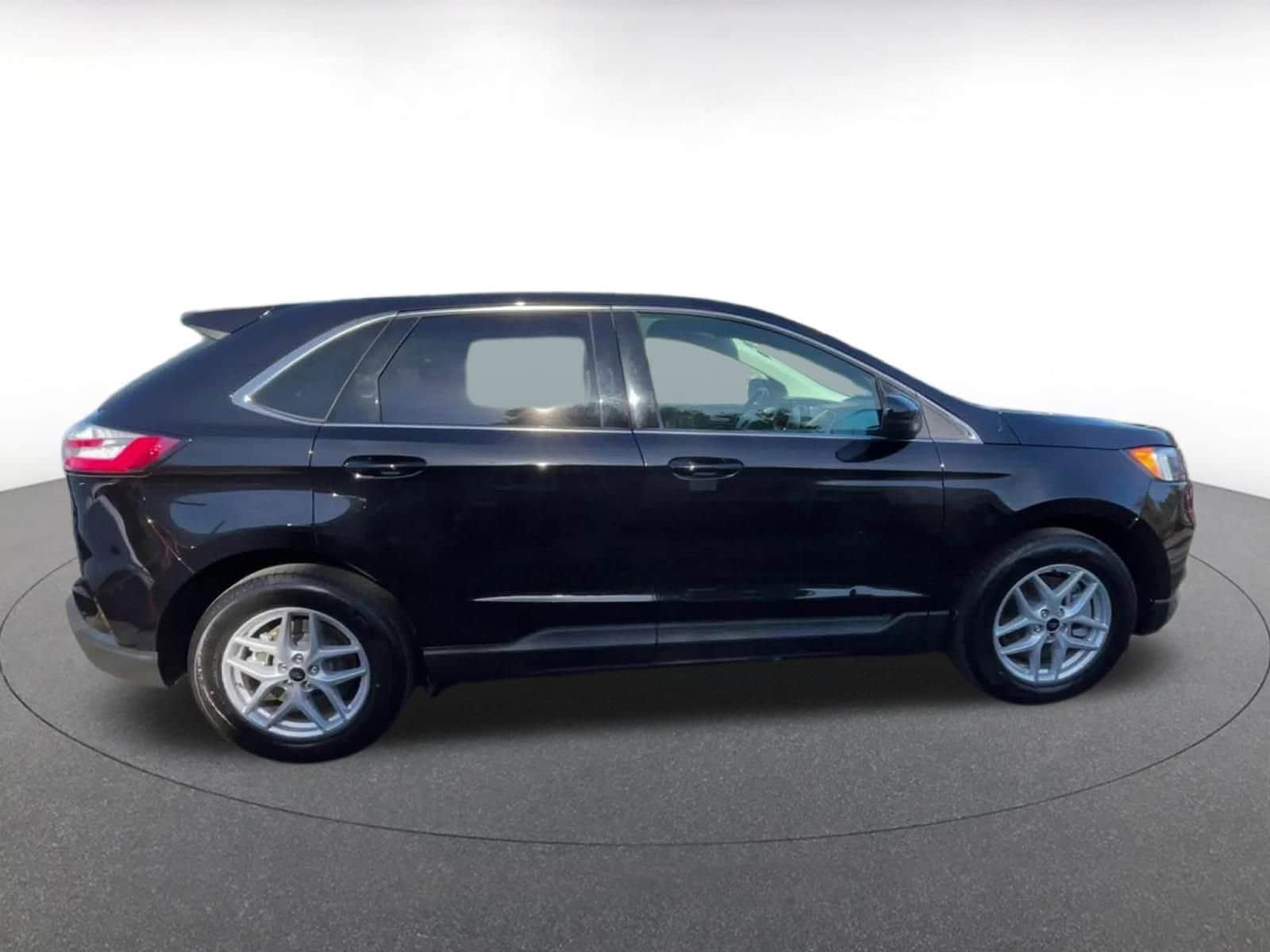 Thumbnail: 2024 Ford Edge - 16