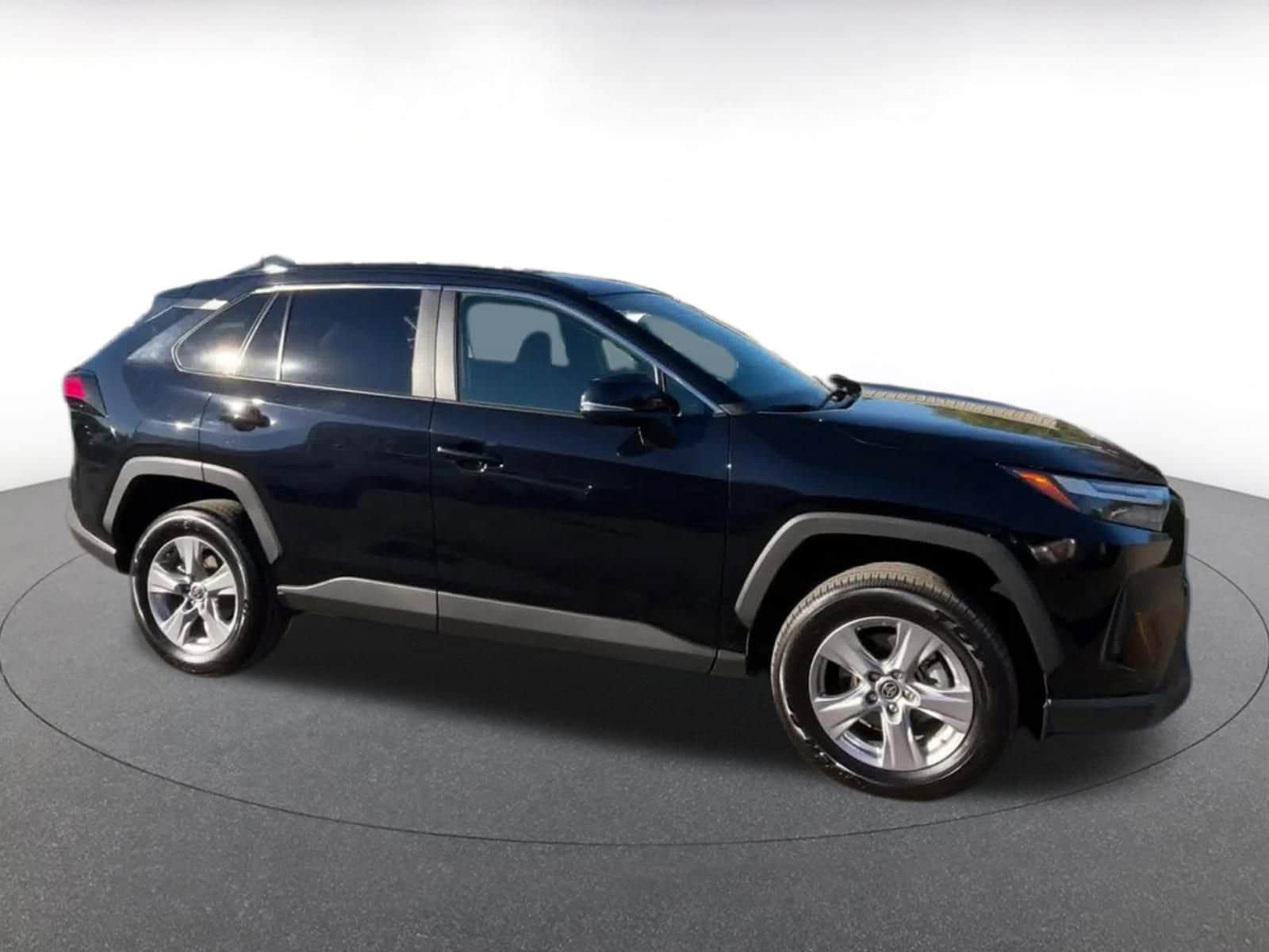 Thumbnail: 2025 Toyota RAV4 - 24