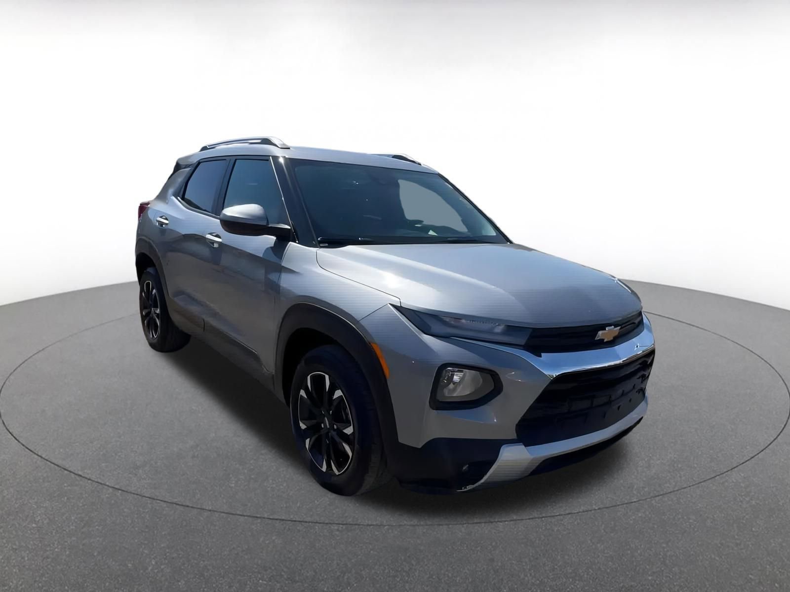 Thumbnail: 2023 Chevrolet TrailBlazer - 3