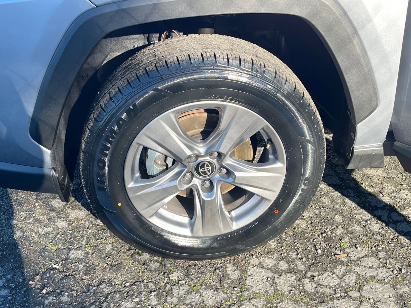 Thumbnail: 2025 Toyota RAV4 - 29