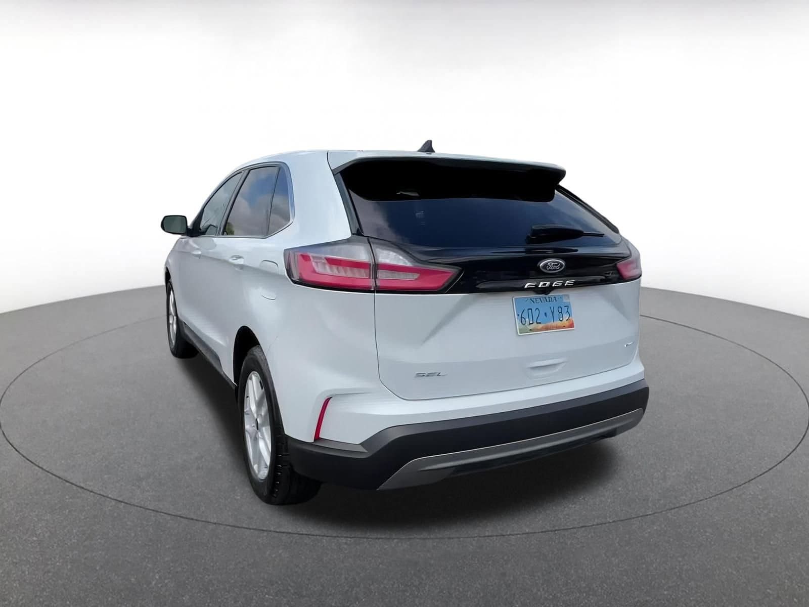 2024 Ford Edge SEL 11
