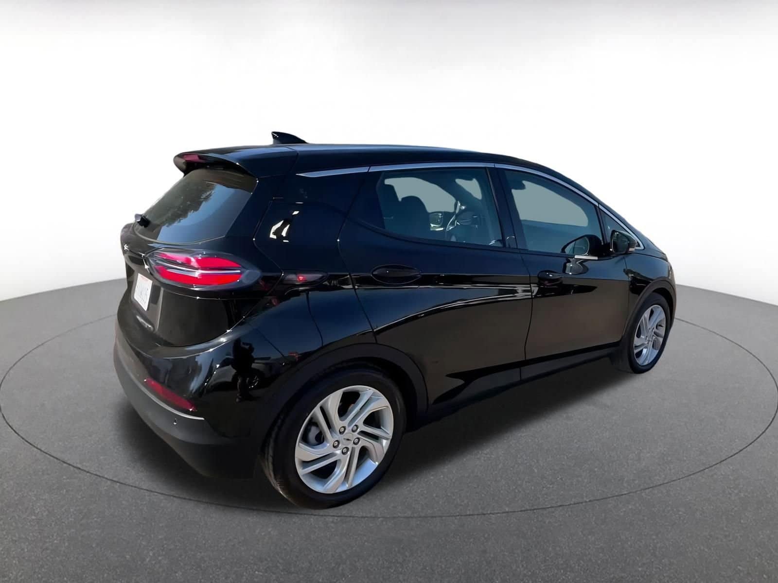 Thumbnail: 2023 Chevrolet Bolt EV - 18