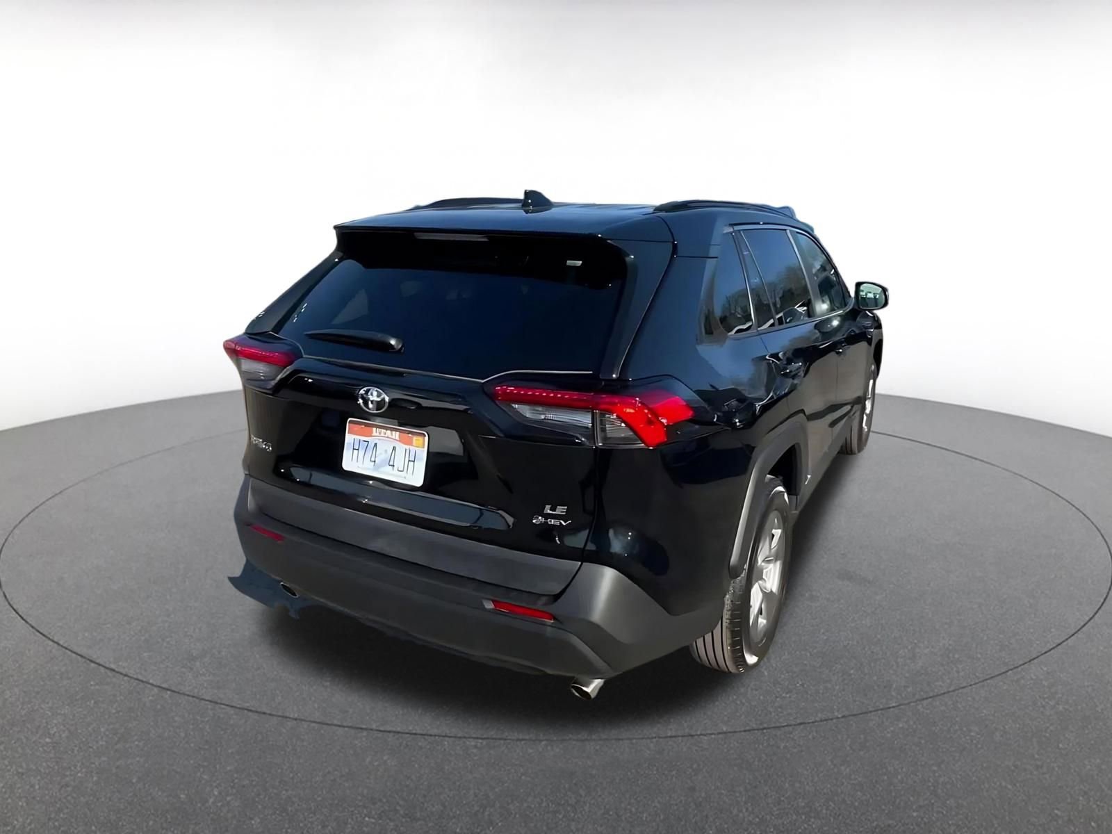 Thumbnail: 2025 Toyota RAV4 - 14