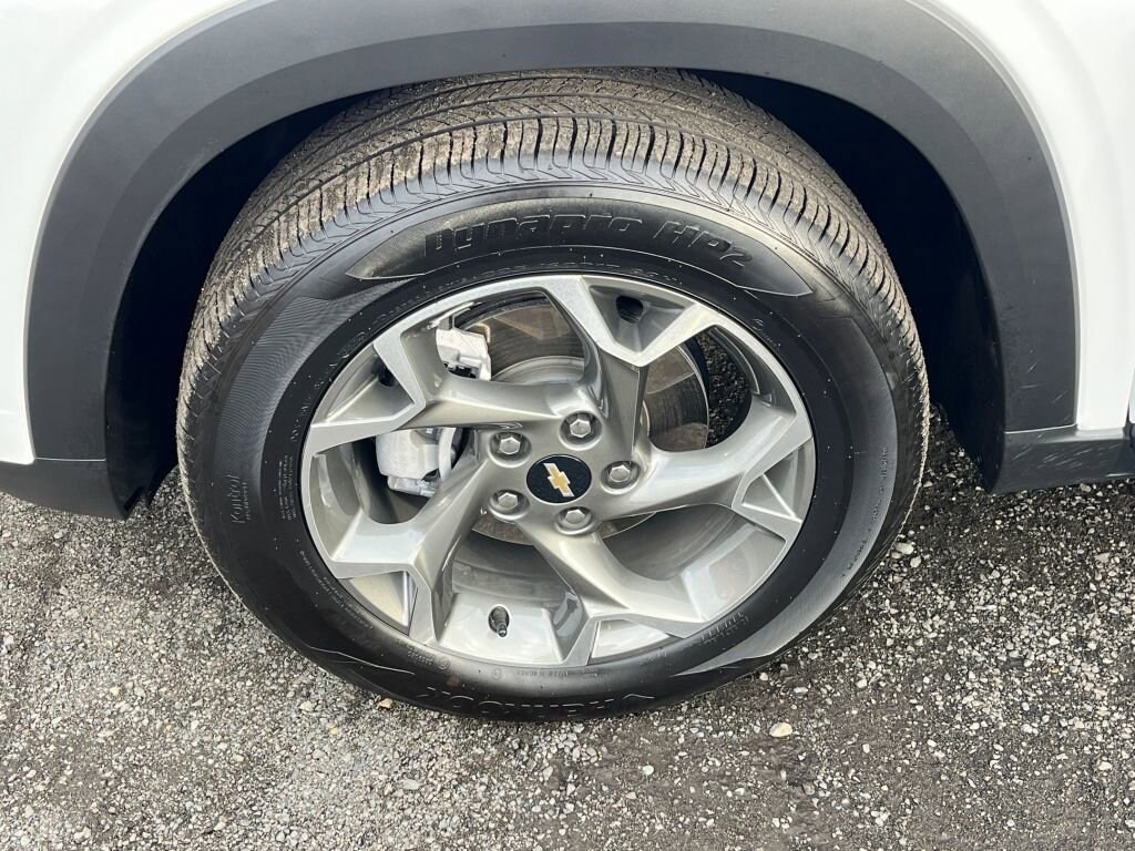 Thumbnail: 2025 Chevrolet Trax - 17